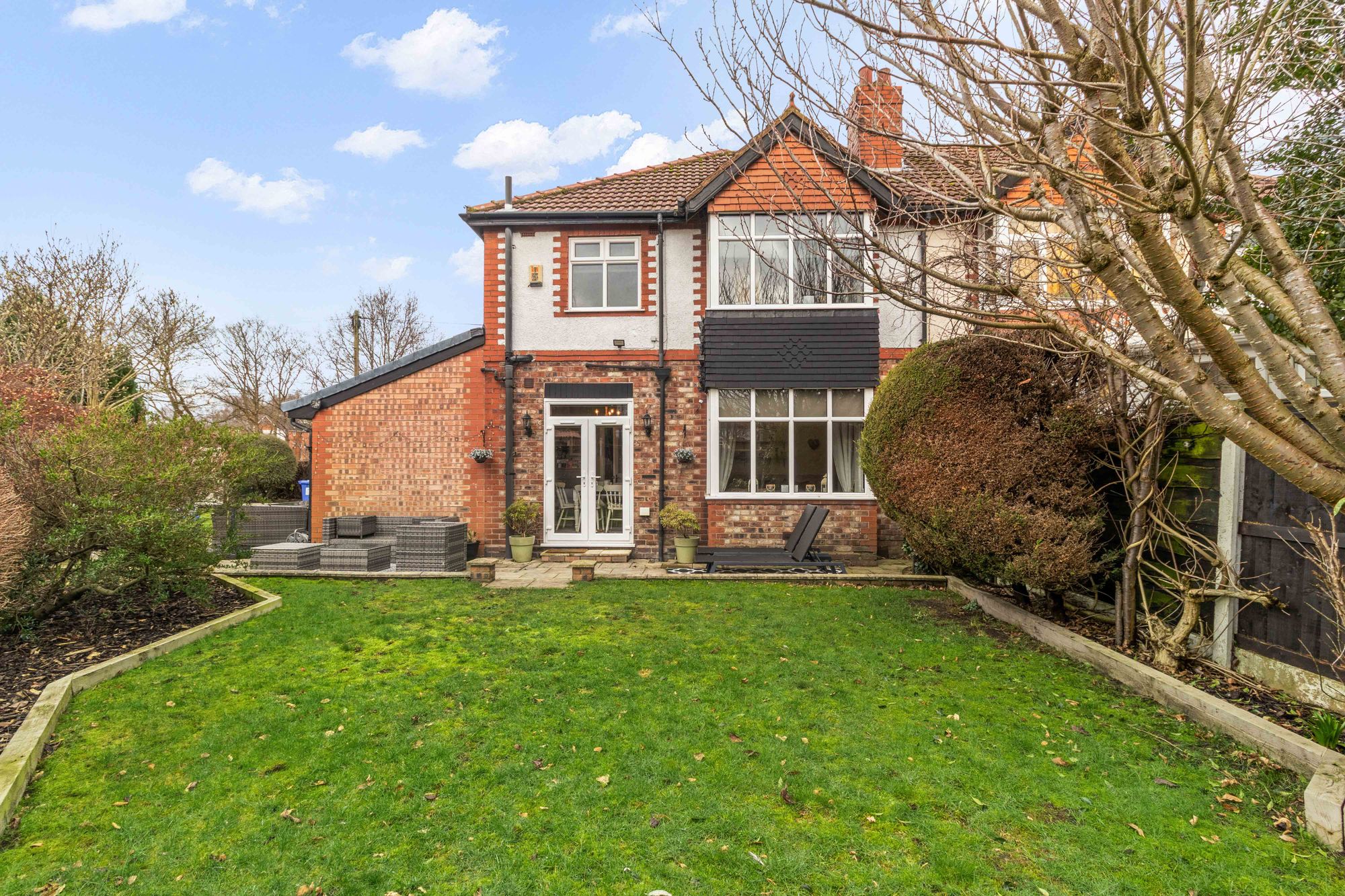 Thelwall New Road, Warrington