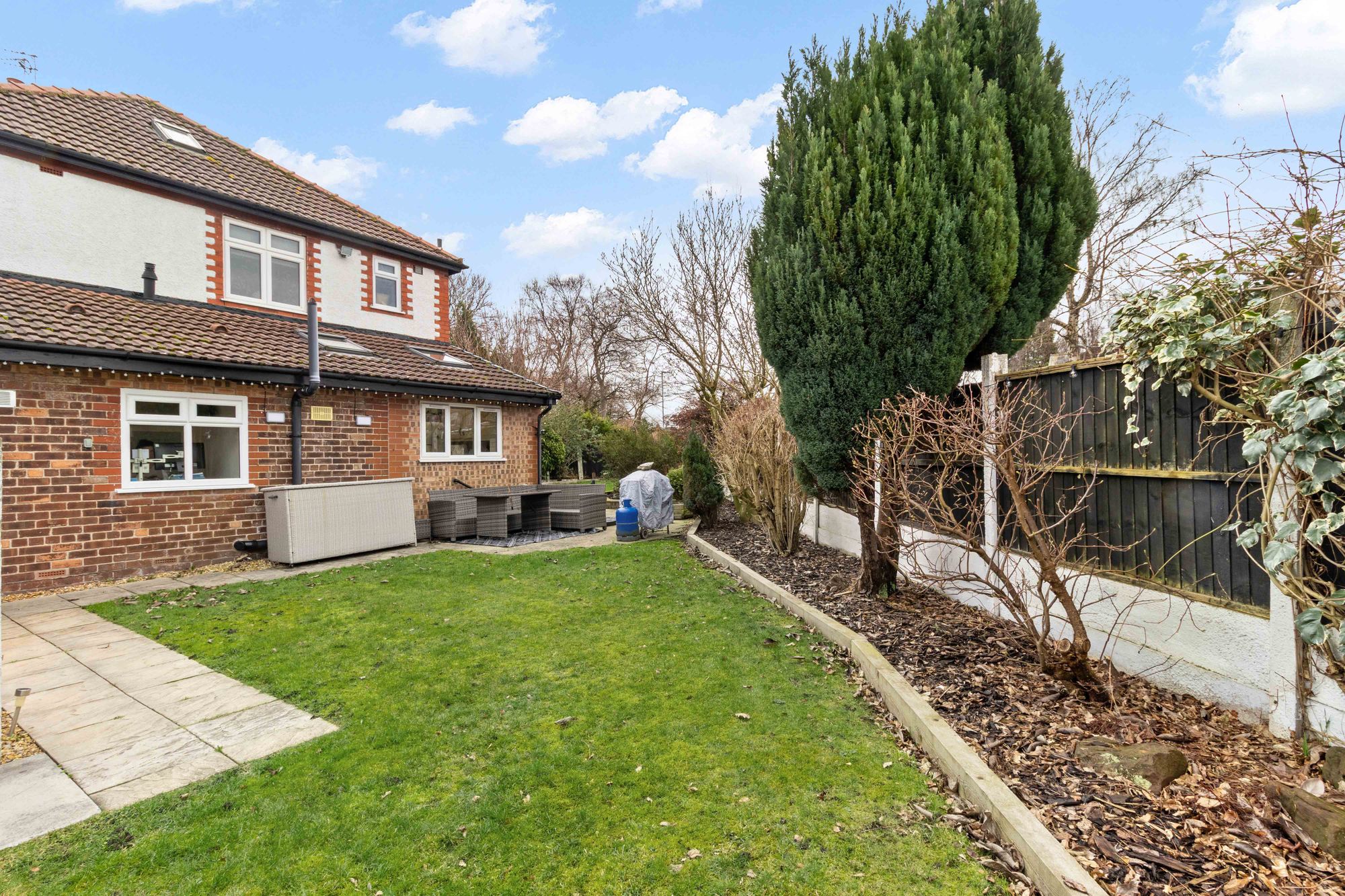 Thelwall New Road, Warrington