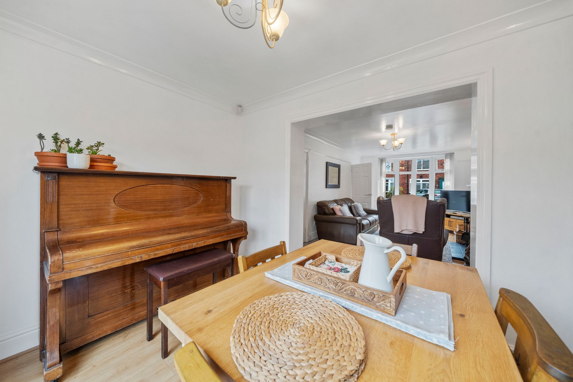 Charles Street, Leigh