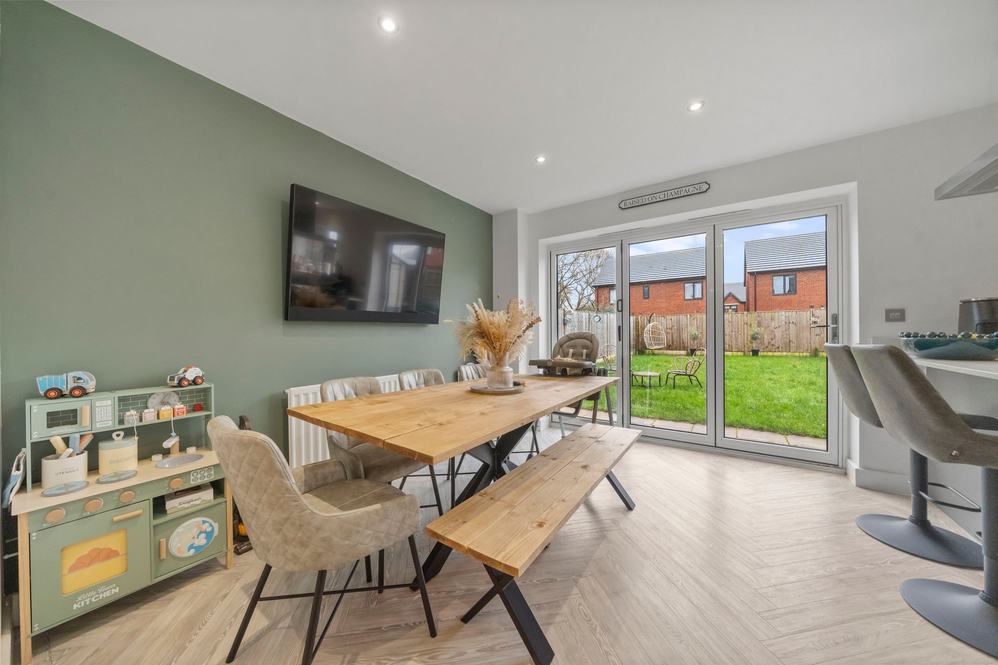 Hazelfield Gardens, Warrington