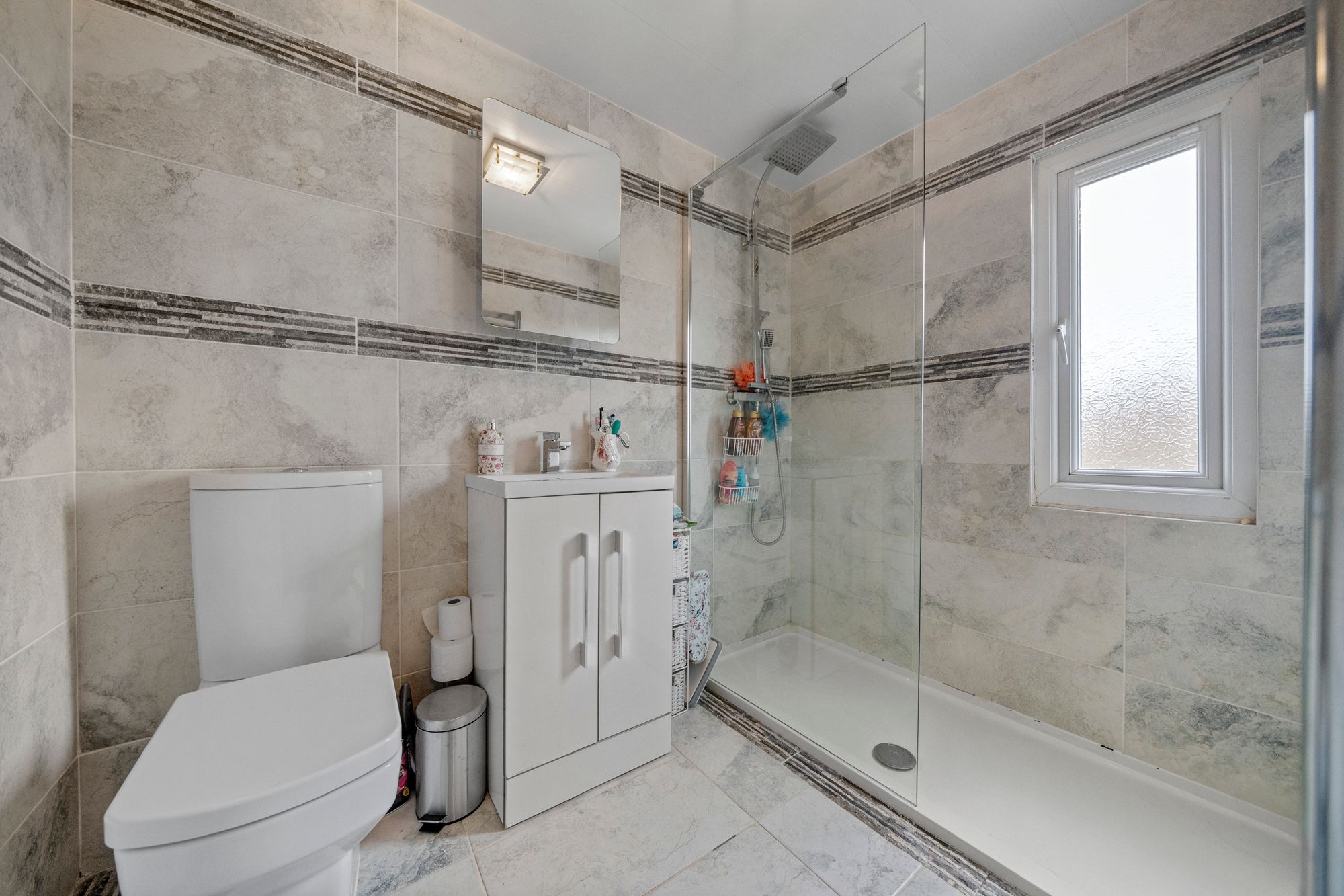 Chestnut Drive South, Leigh