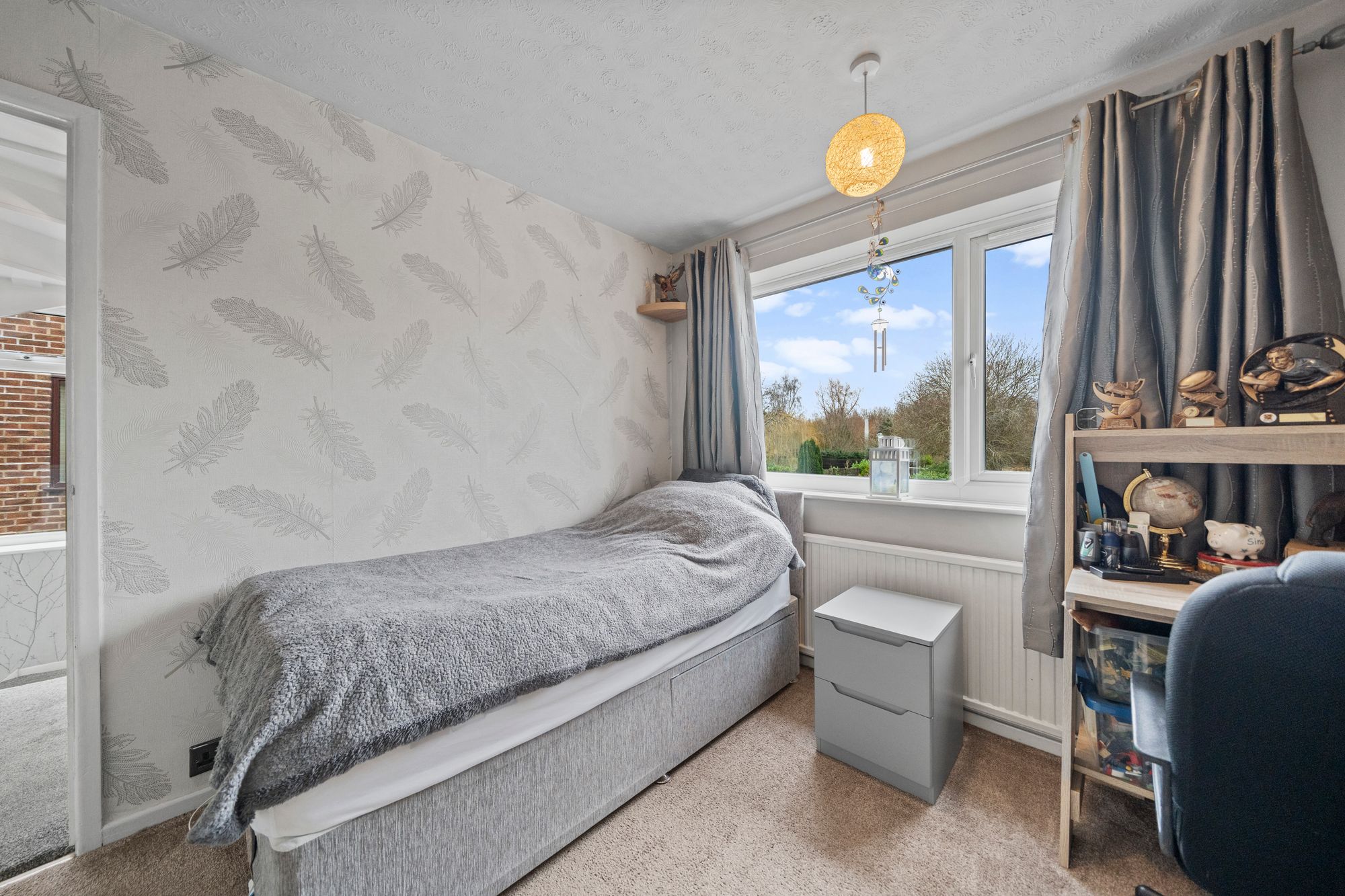 Chestnut Drive South, Leigh