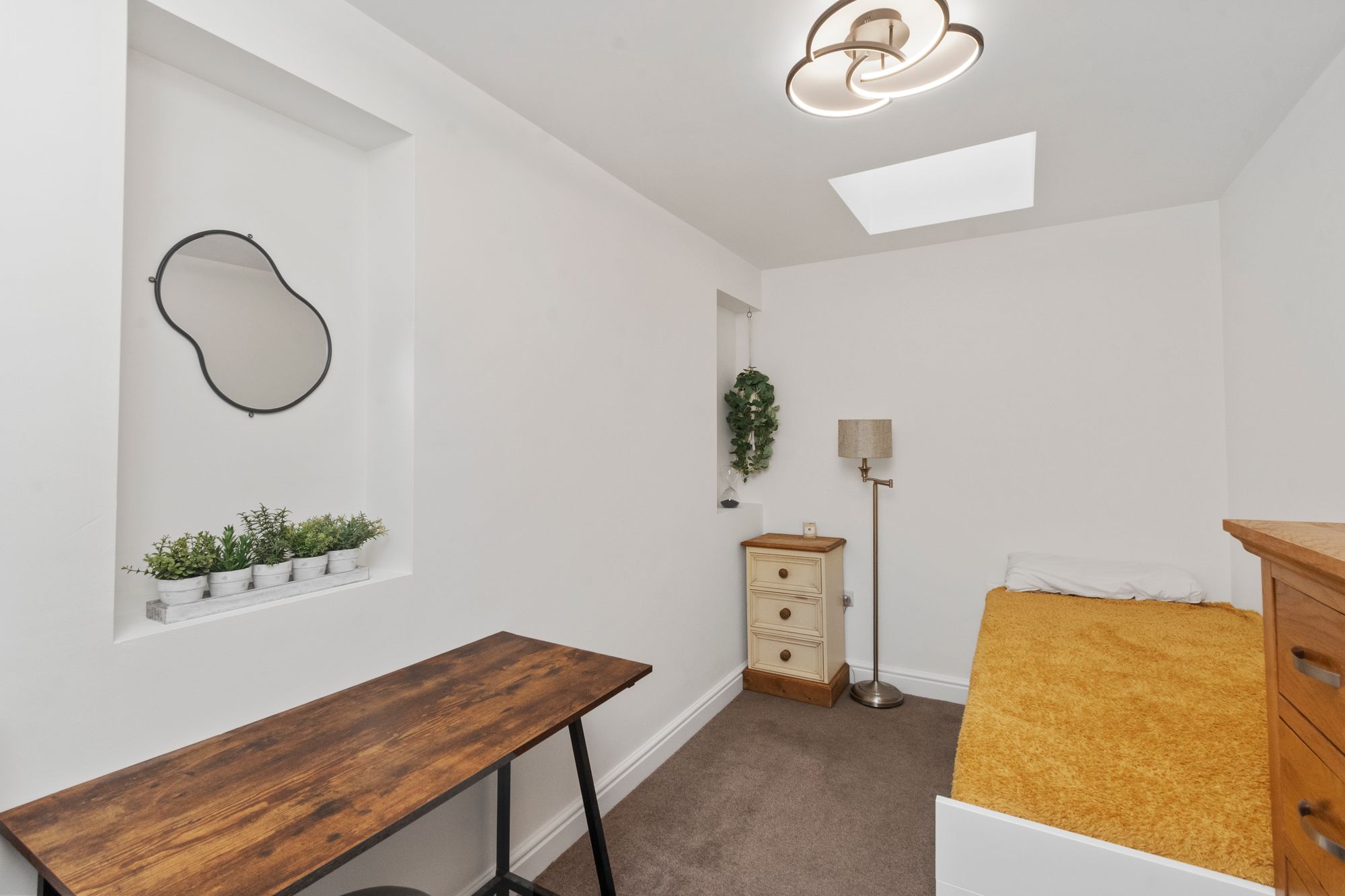 Monroe Close, Warrington