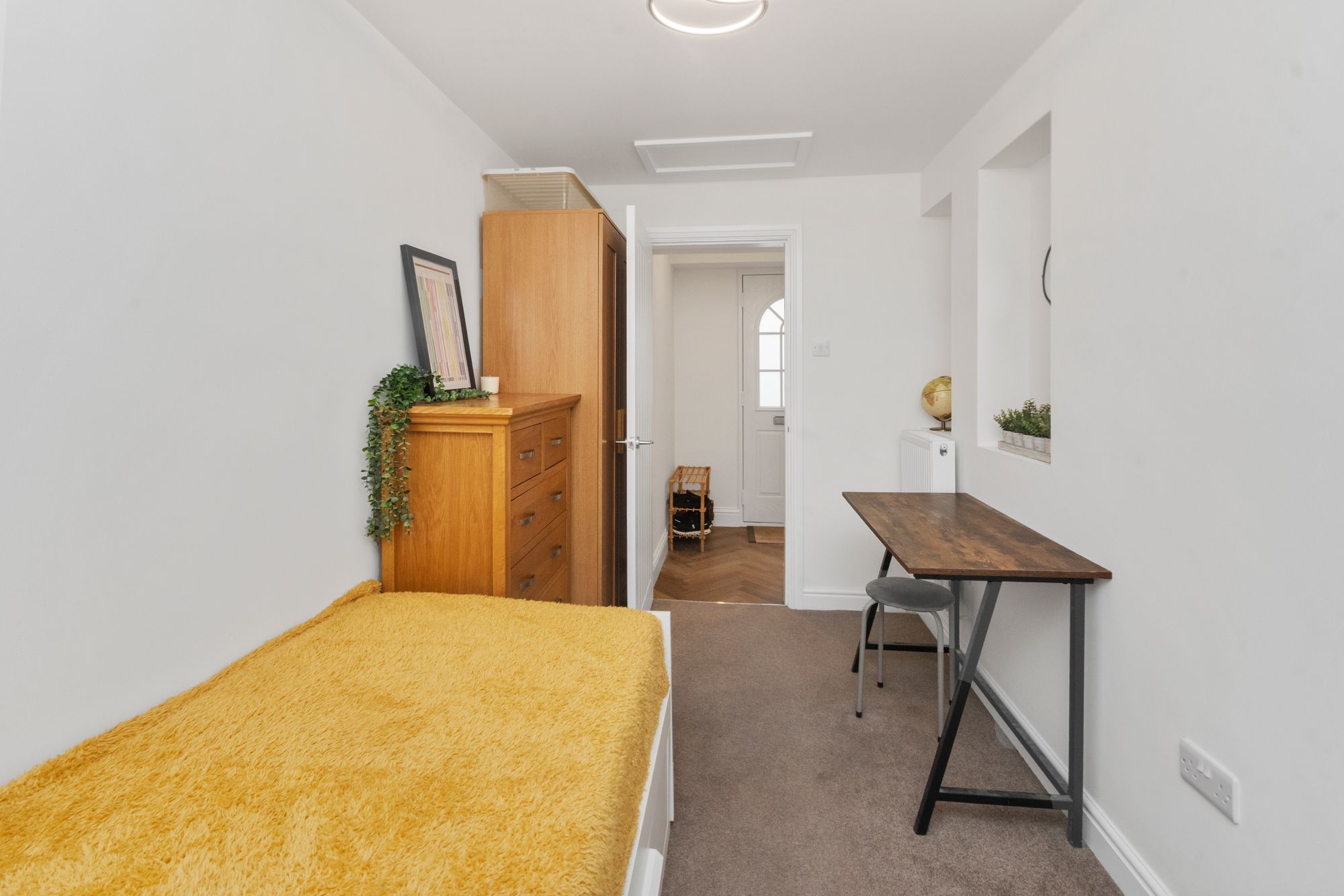 Monroe Close, Warrington