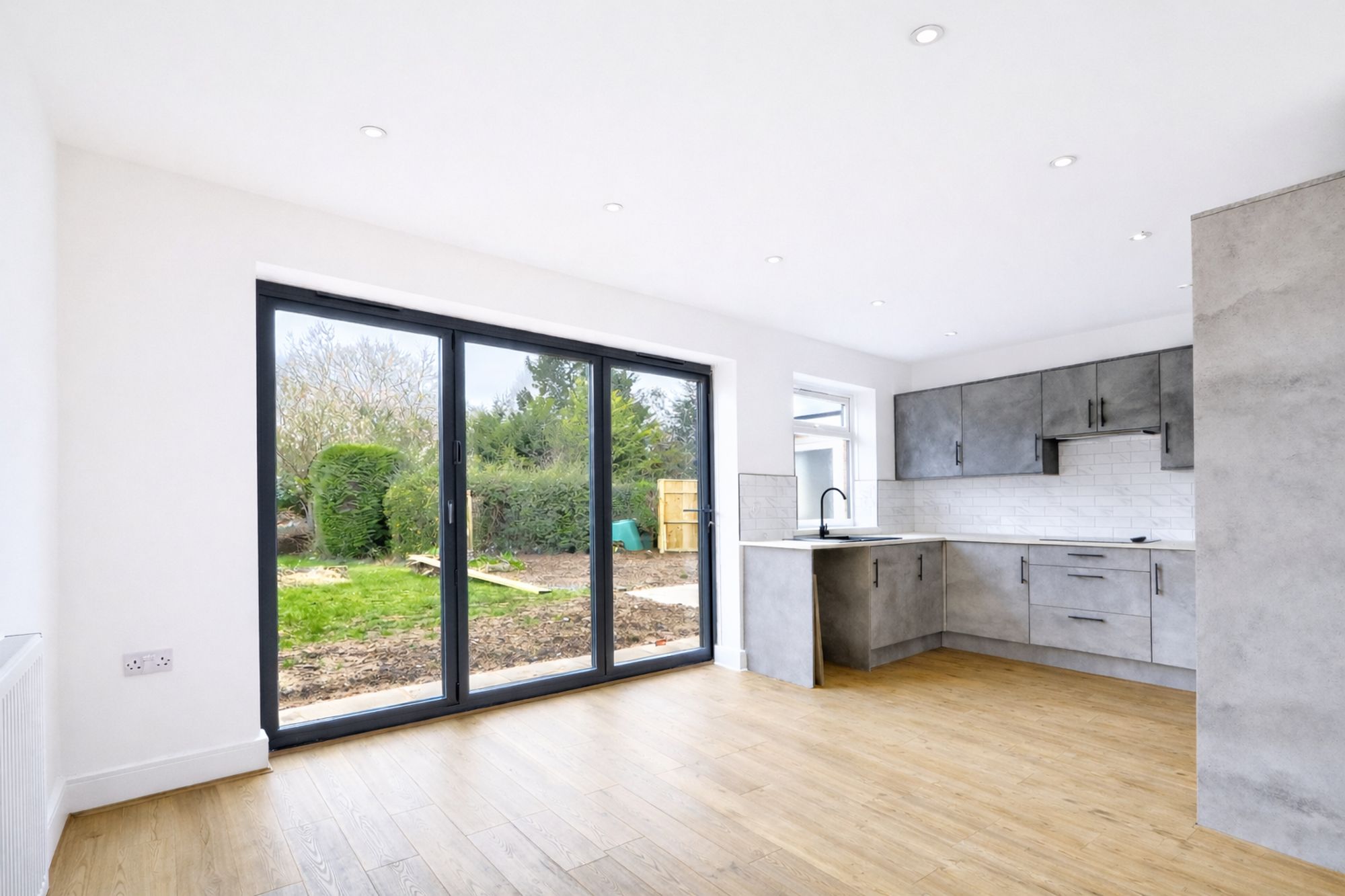 2845087e-d9ed-4dfb-9d91-12da8e1cb2fd