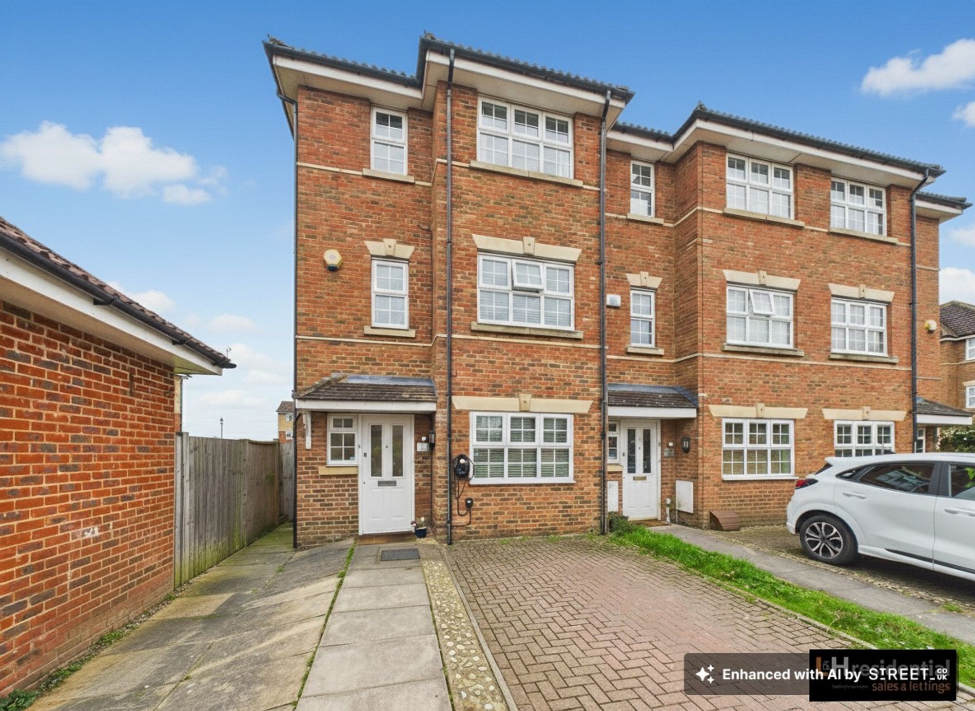Armstrong Close, Borehamwood, WD6
