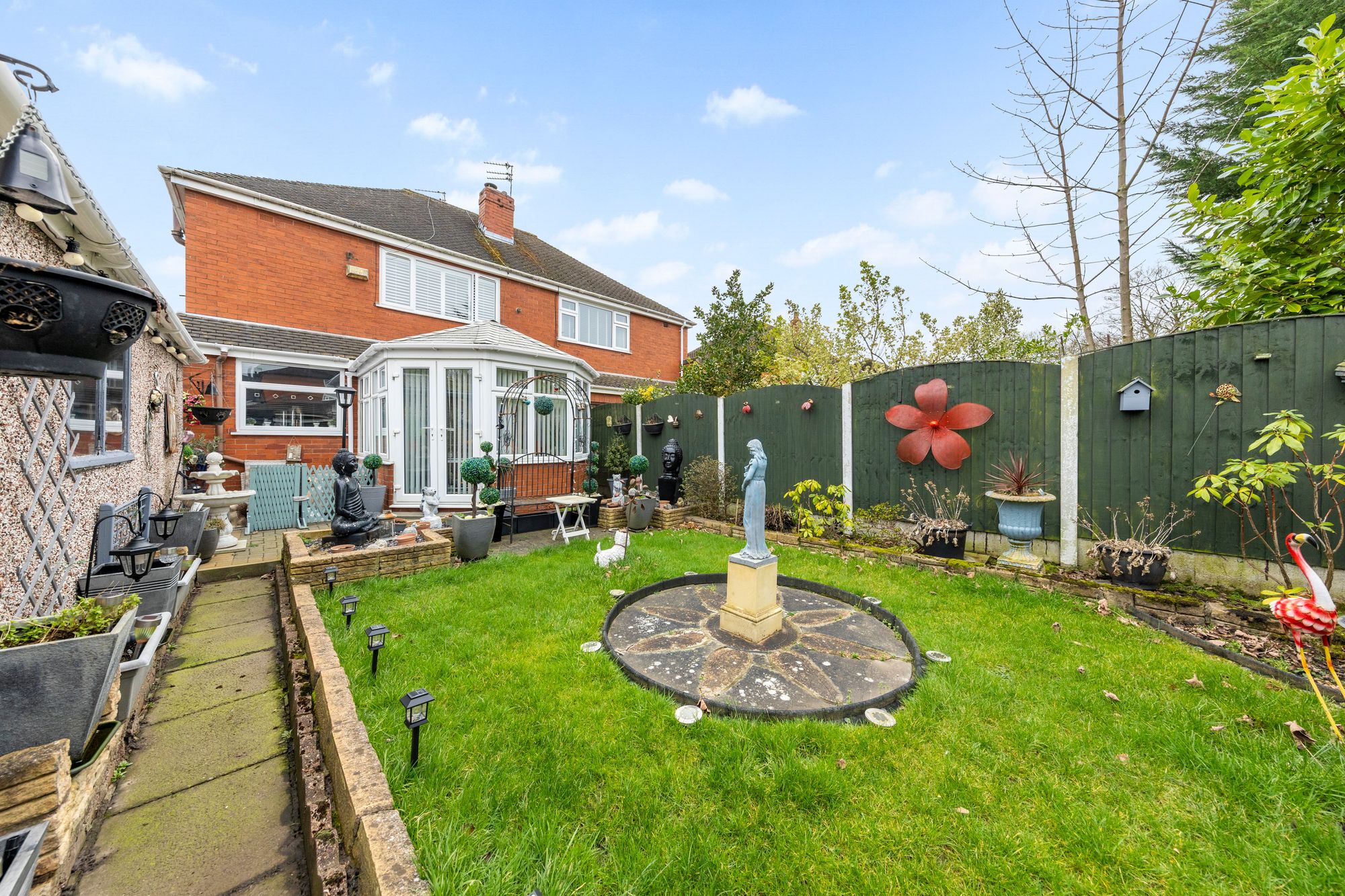 Lynham Avenue, Warrington