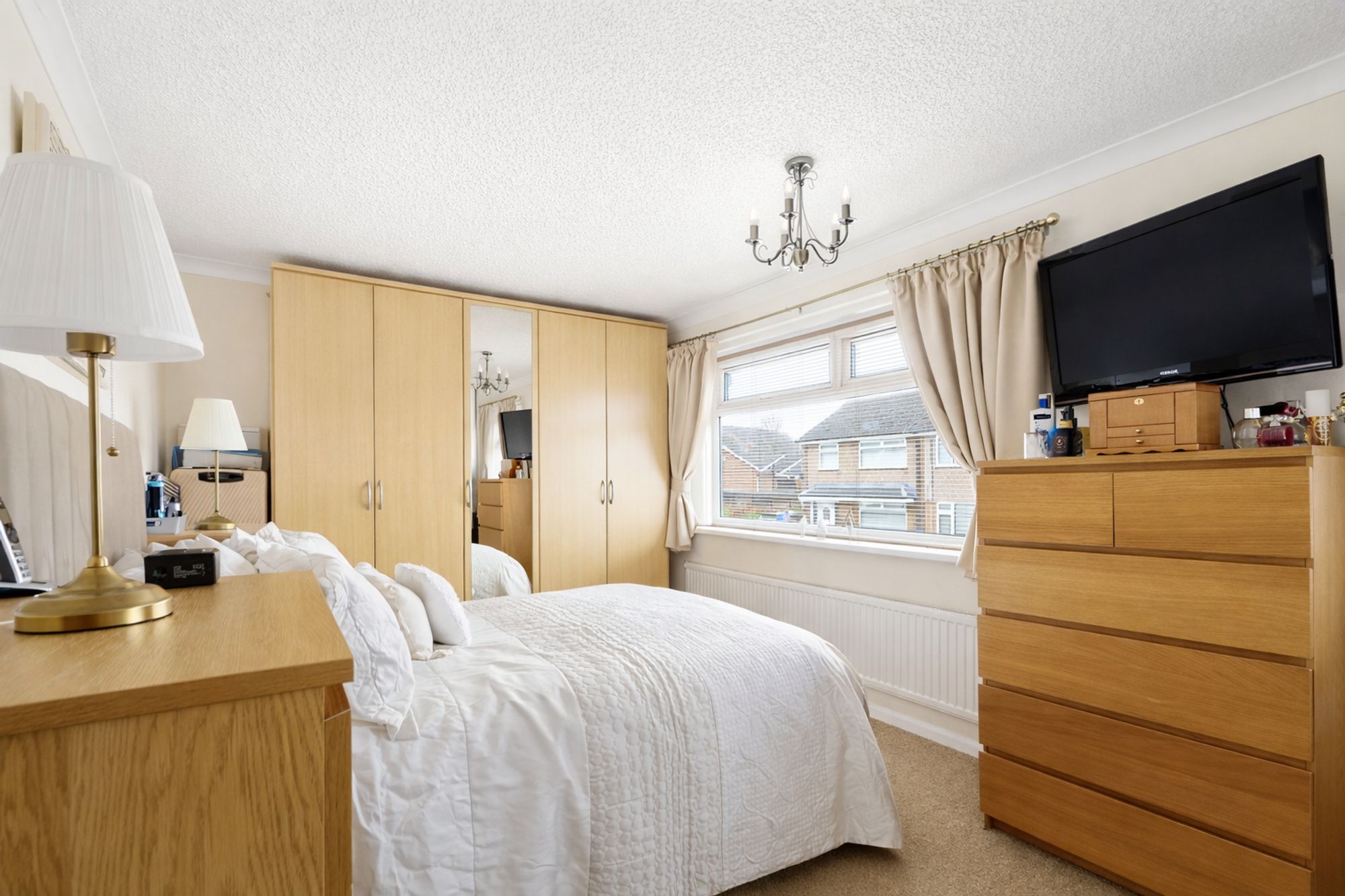 cb5d2064-c029-435a-8134-fd34e4e7bf4a