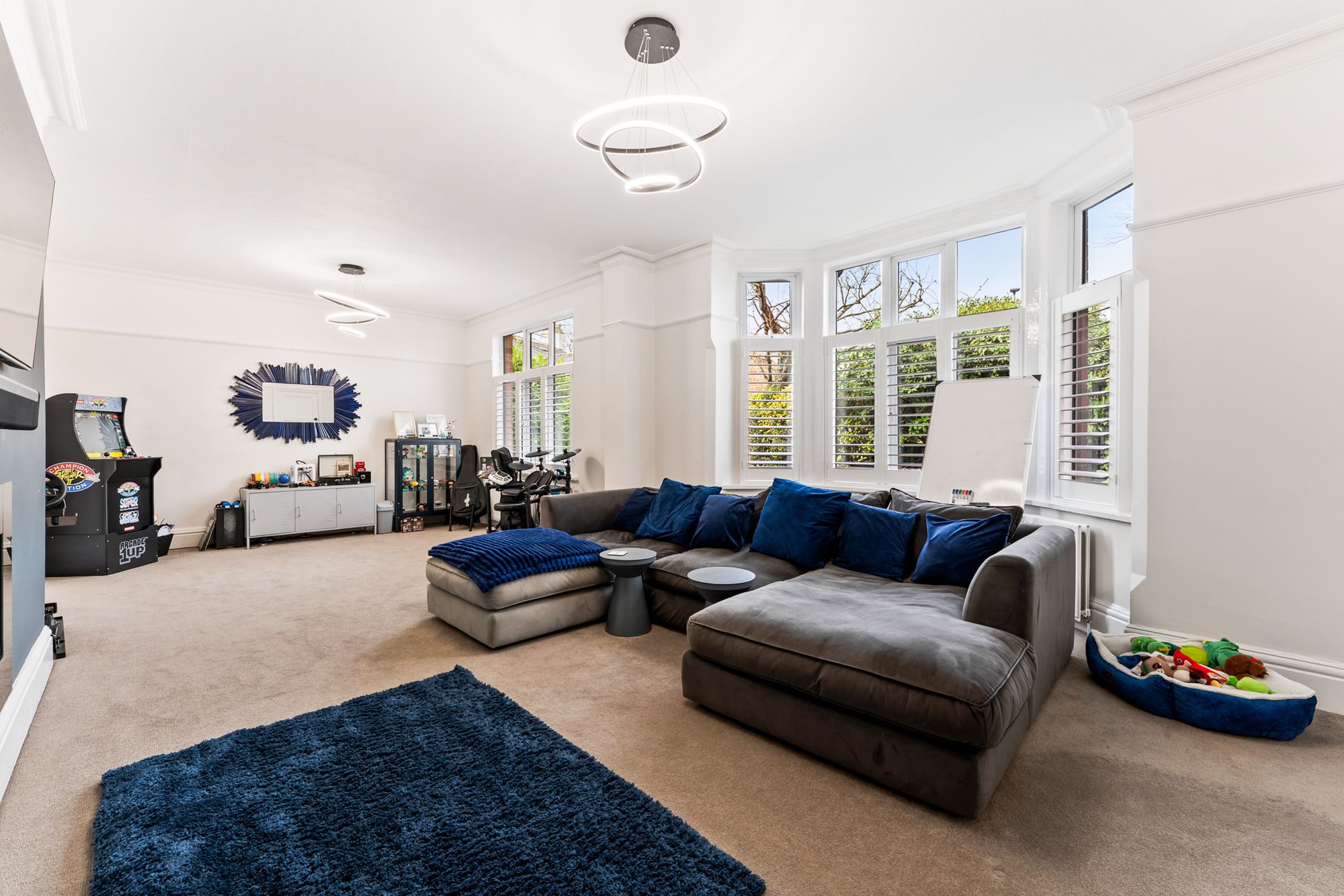 West Avenue, Warrington