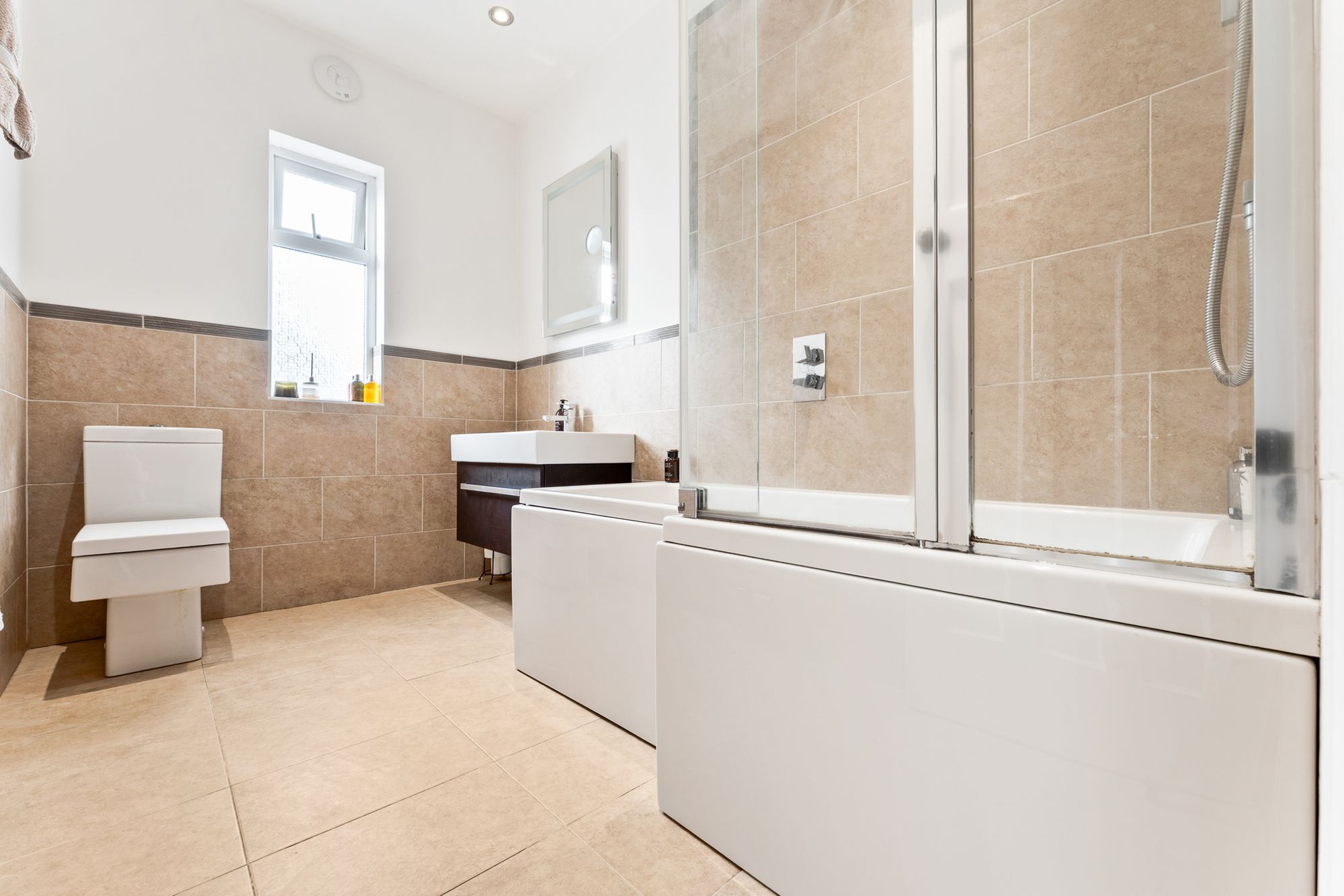 West Avenue, Warrington