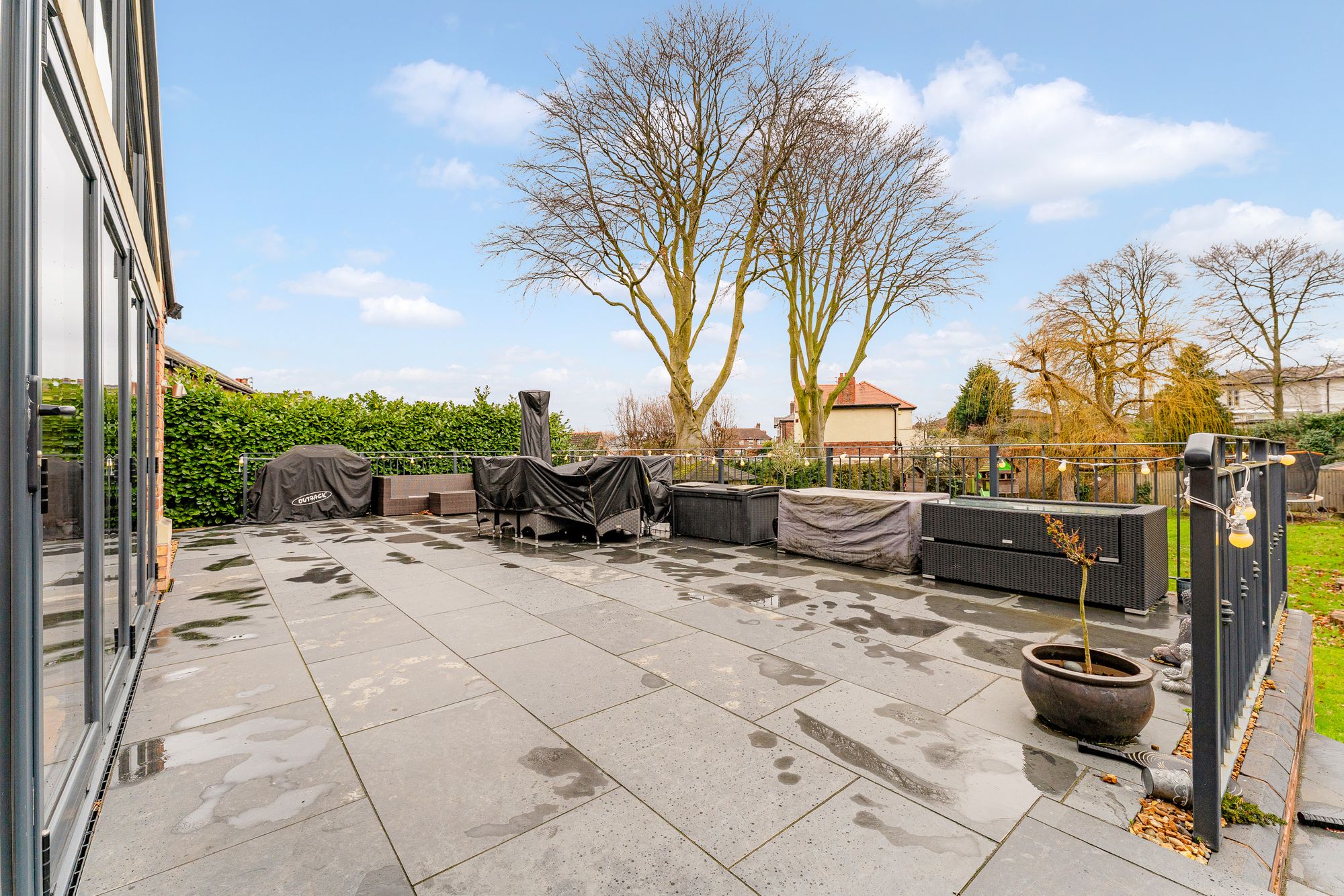 West Avenue, Warrington