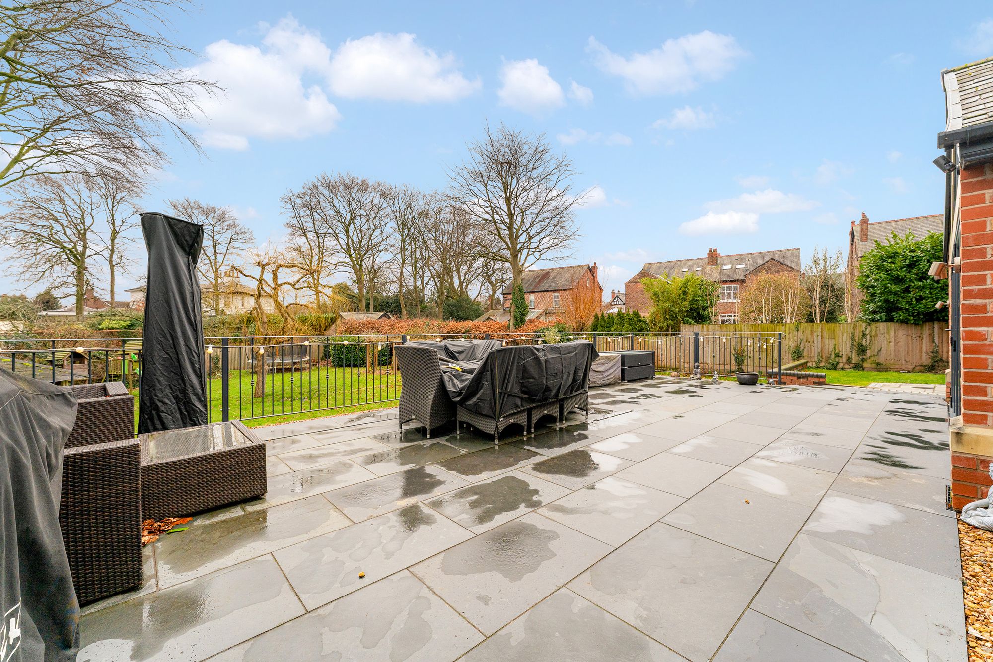 West Avenue, Warrington