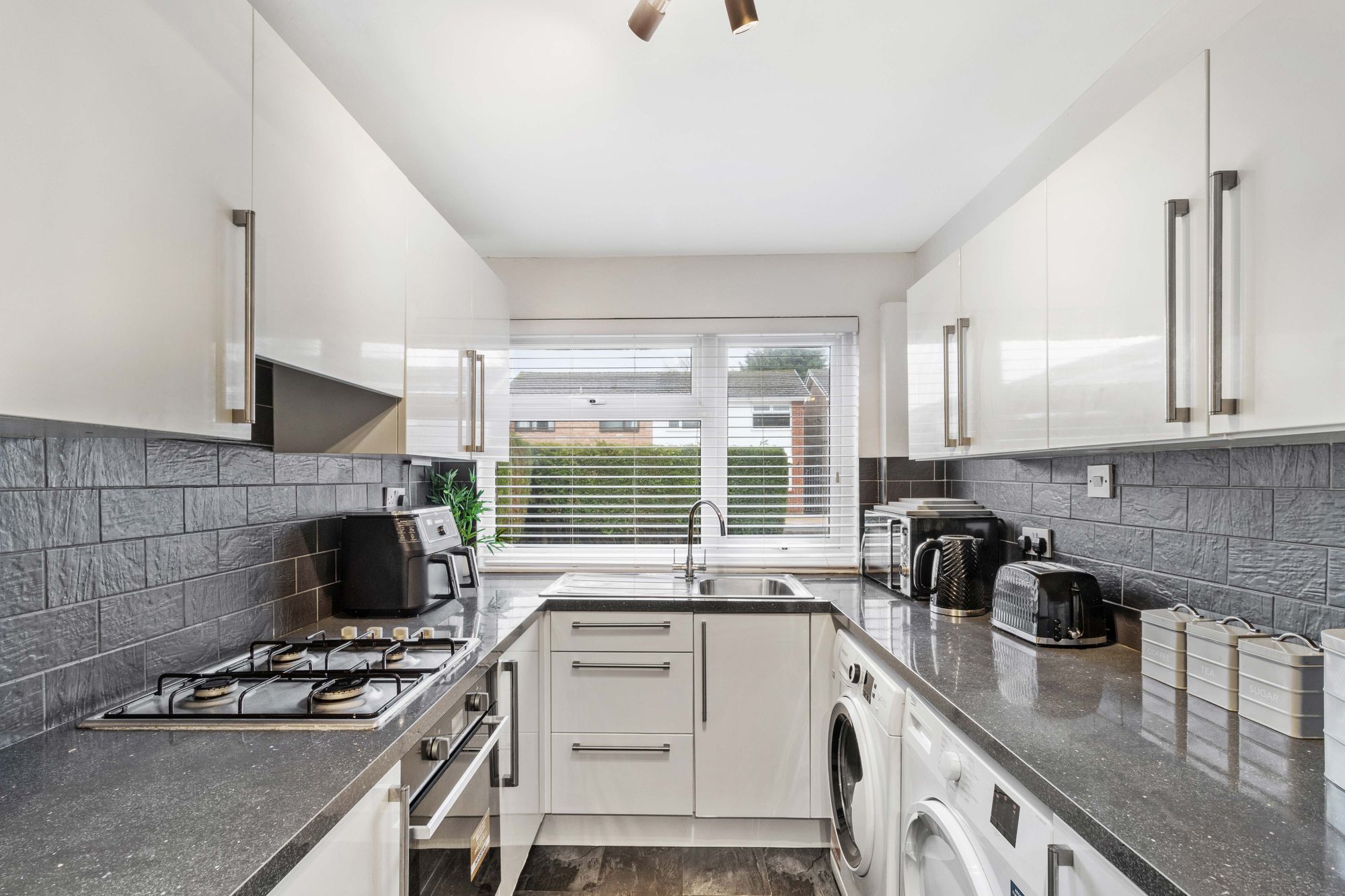 Landseer Avenue, Warrington