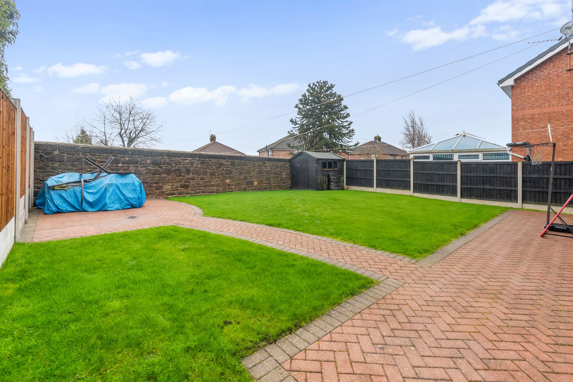 Hedworth Gardens, St. Helens