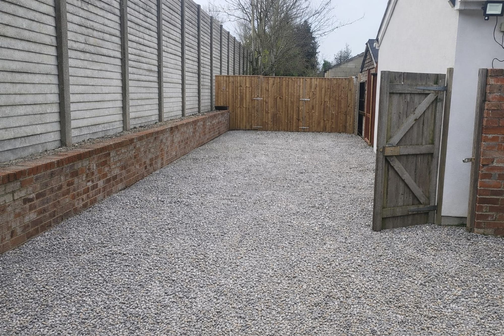 Connaught Road, Luton, LU4