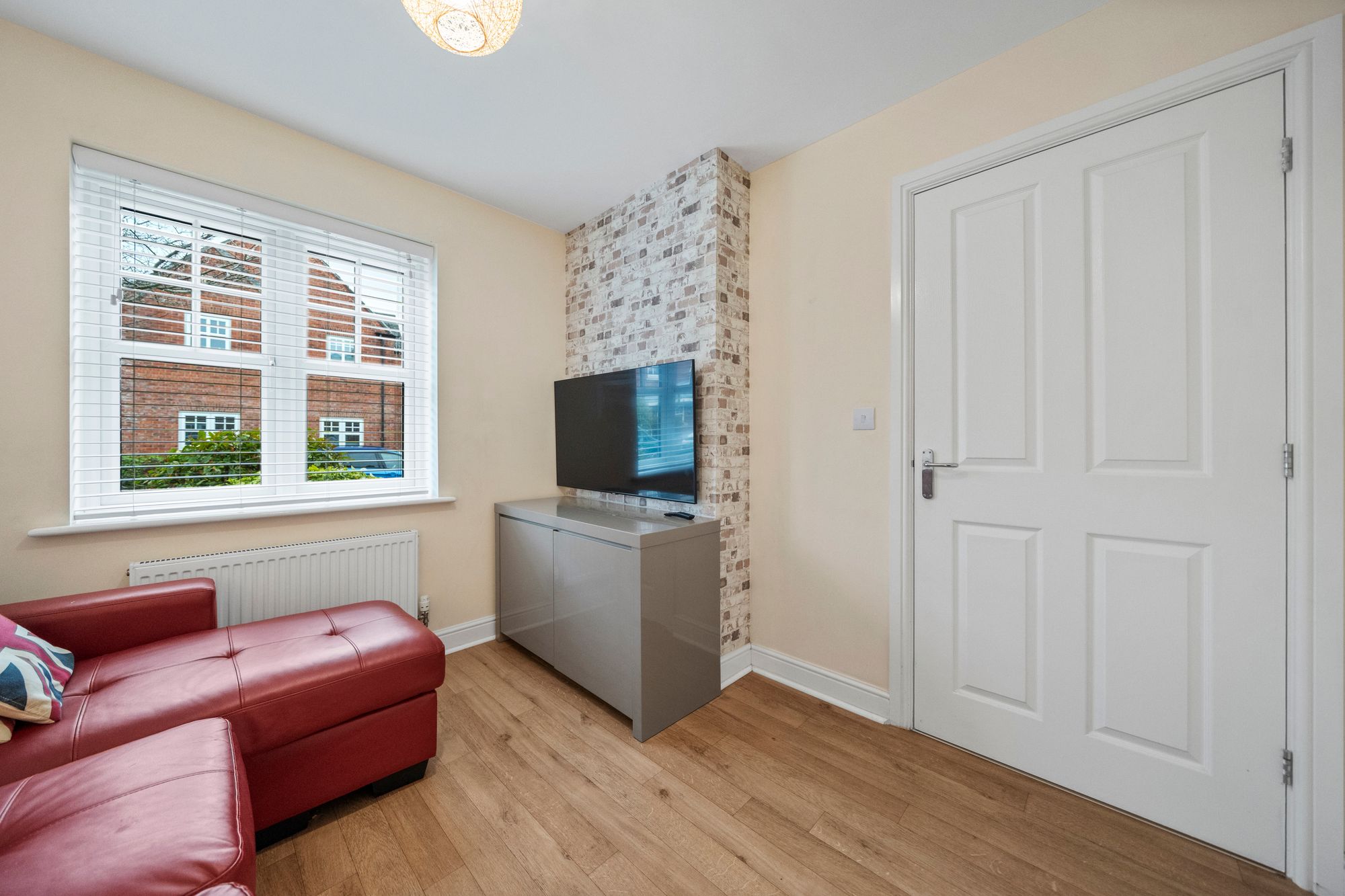 Commissioner Square, Warrington