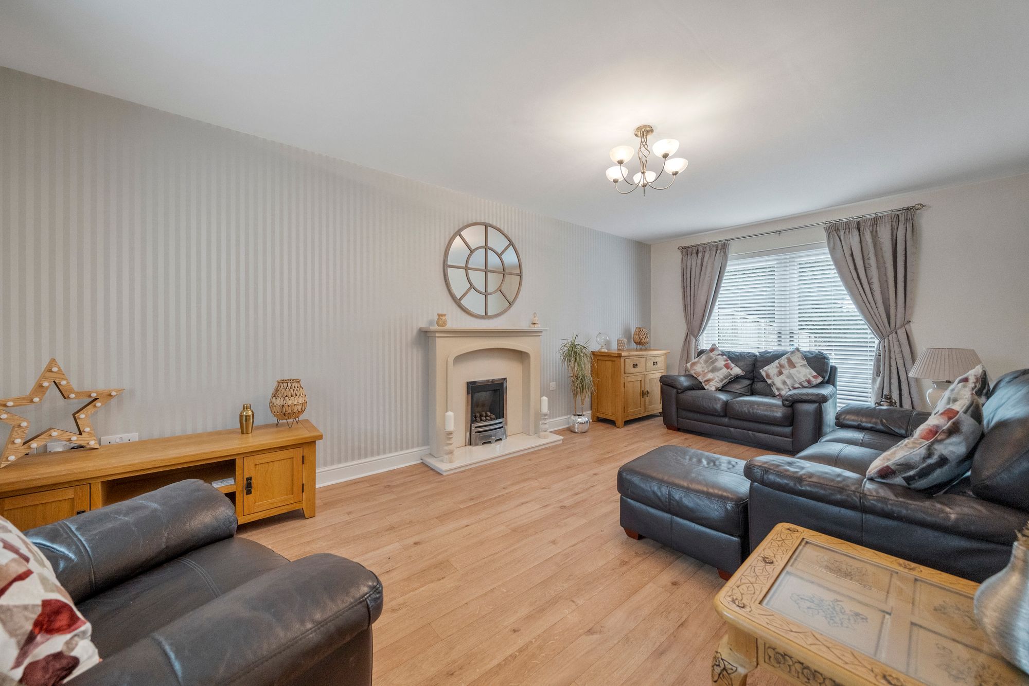 Commissioner Square, Warrington