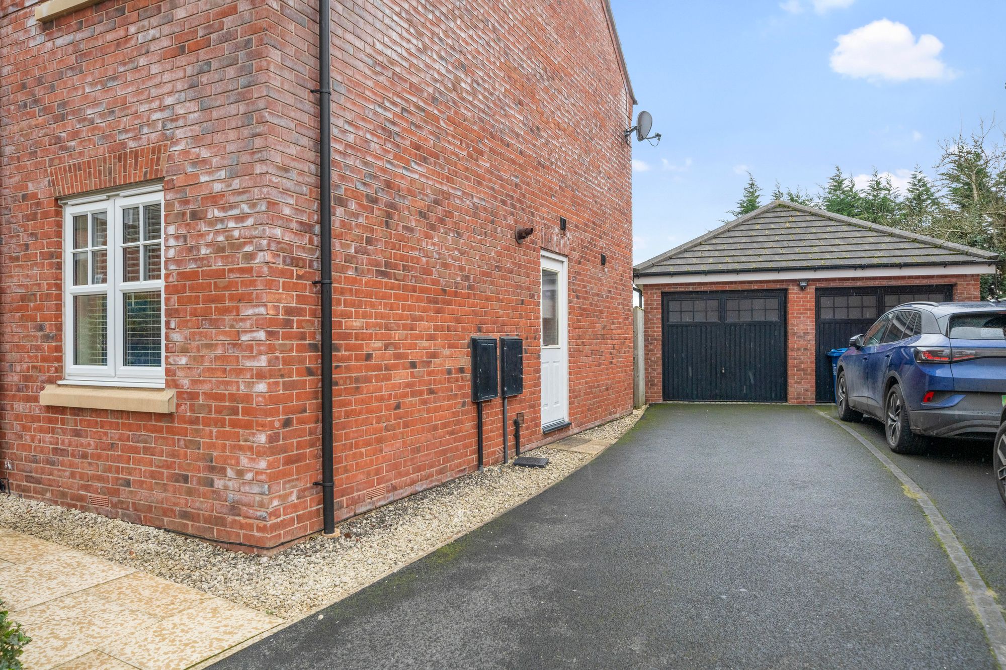 Commissioner Square, Warrington