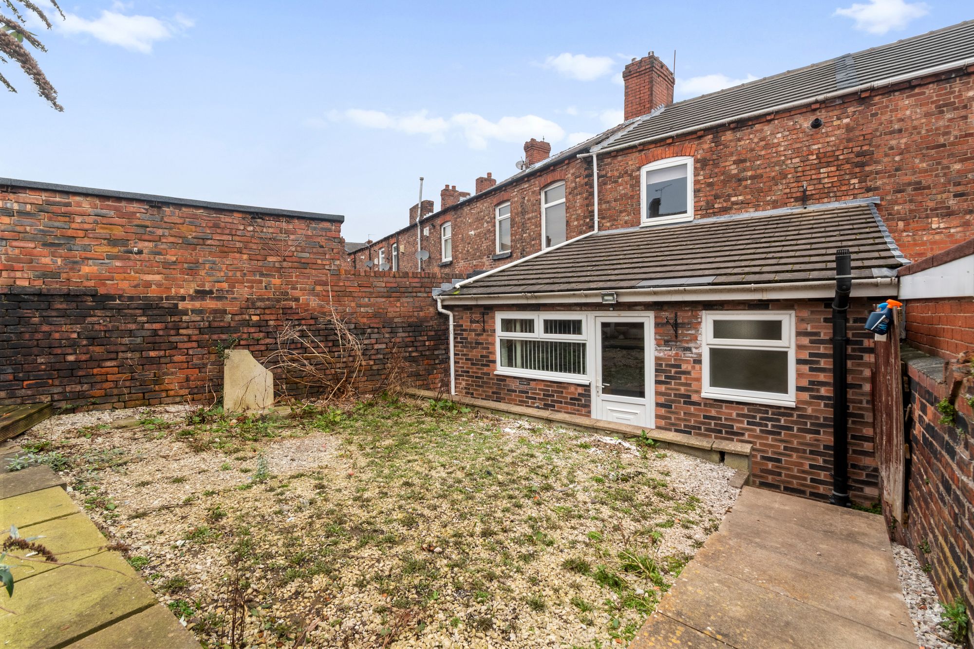 Sidney Street, St. Helens