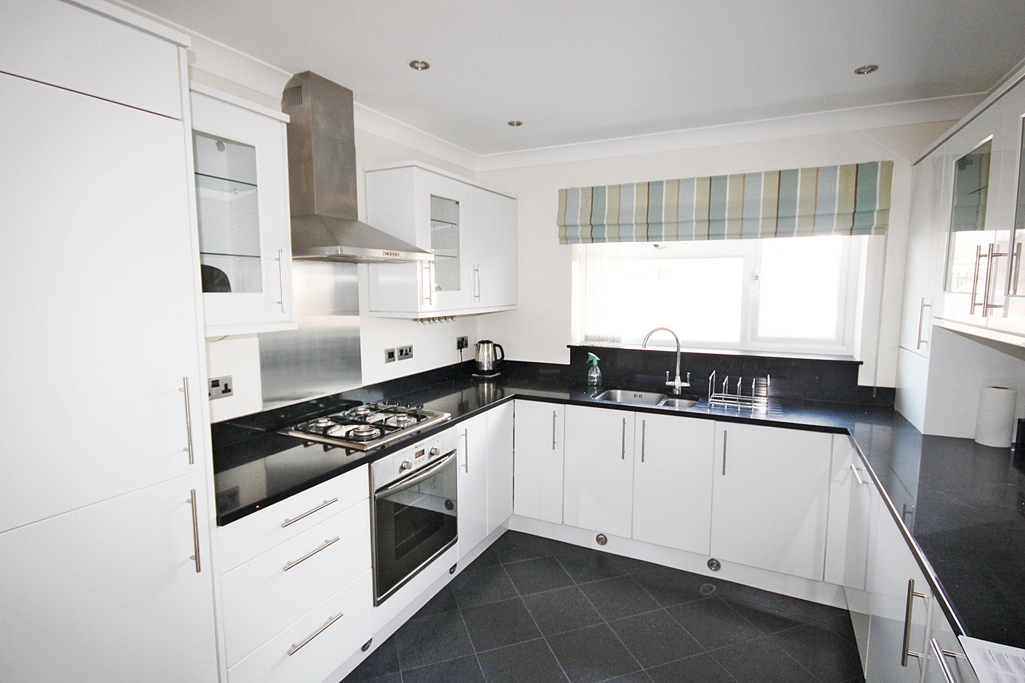 Austral Avenue, Warrington