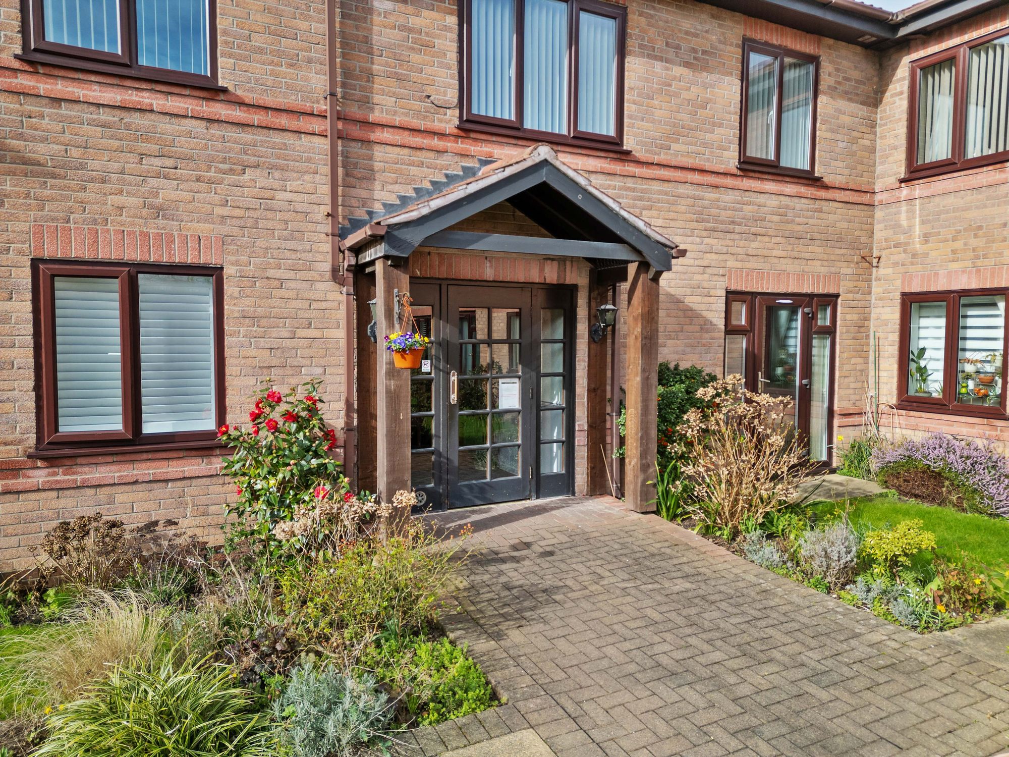 Oulton Court, Warrington