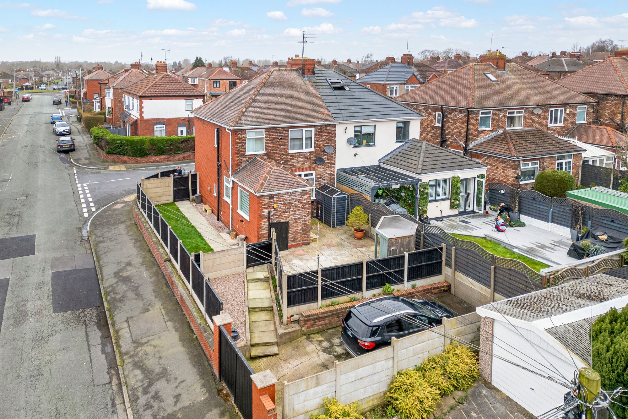 Deirdre Avenue, Widnes