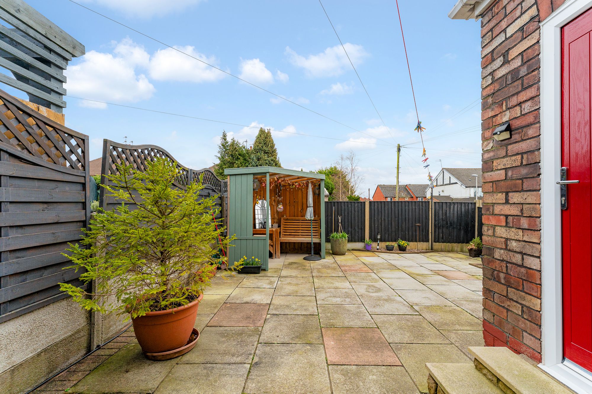 Deirdre Avenue, Widnes