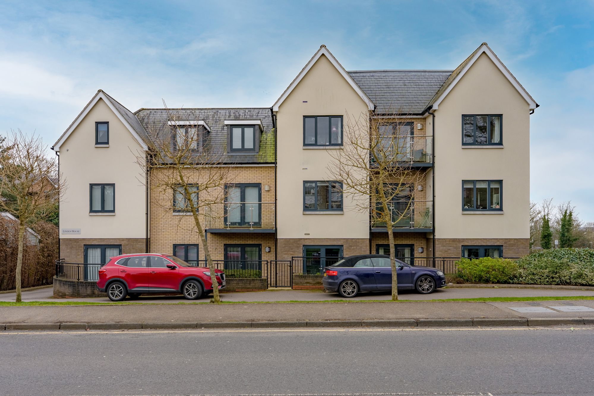 Centre Drive, Linden House, CM16