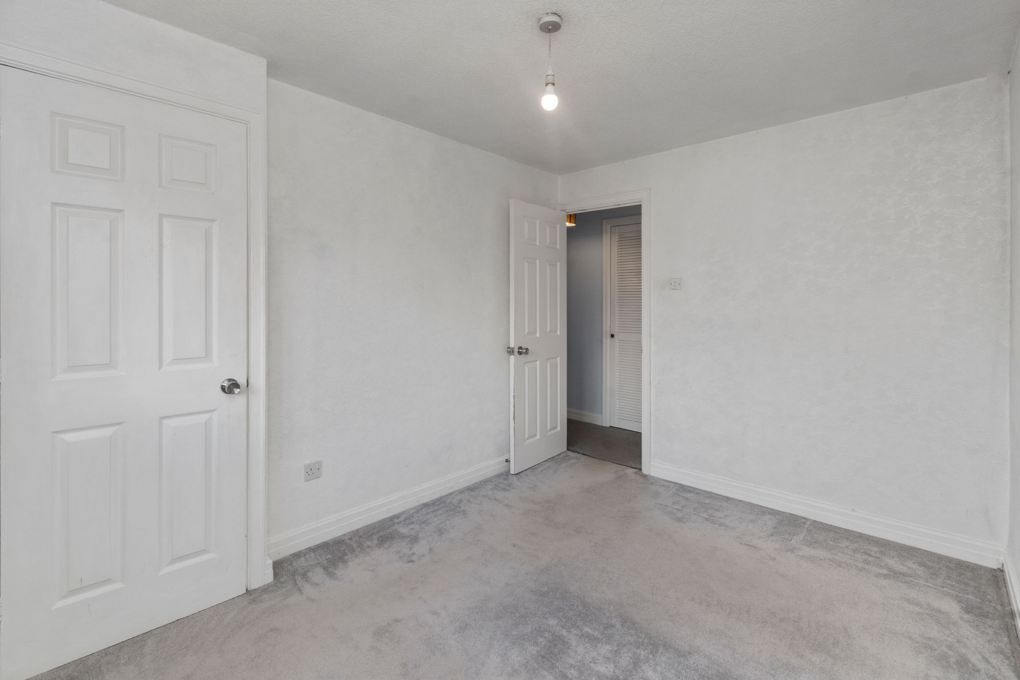 Perth Close, Fearnhead, WA2