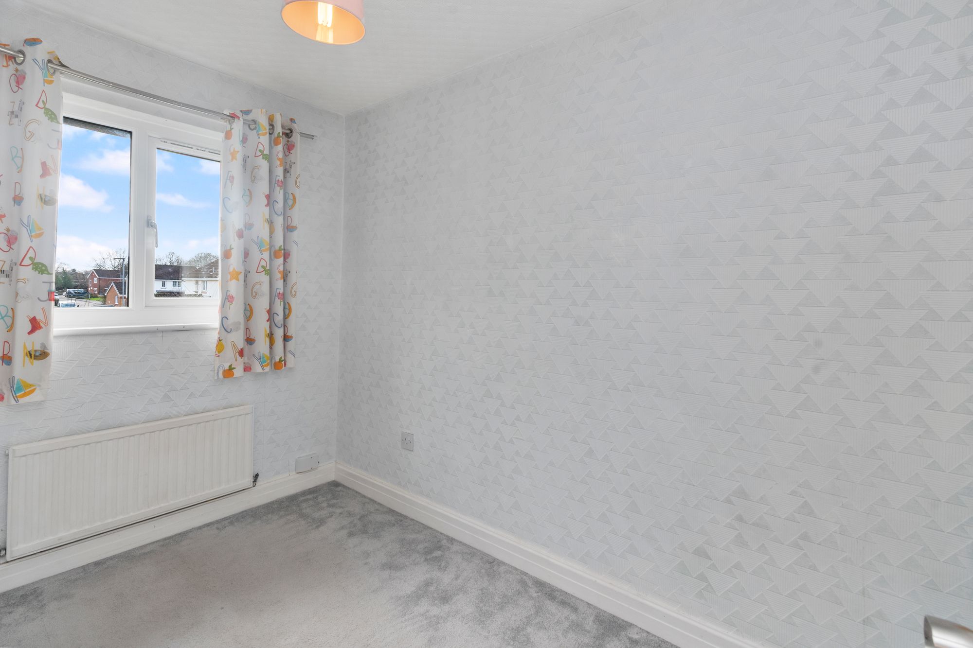 Perth Close, Fearnhead, WA2