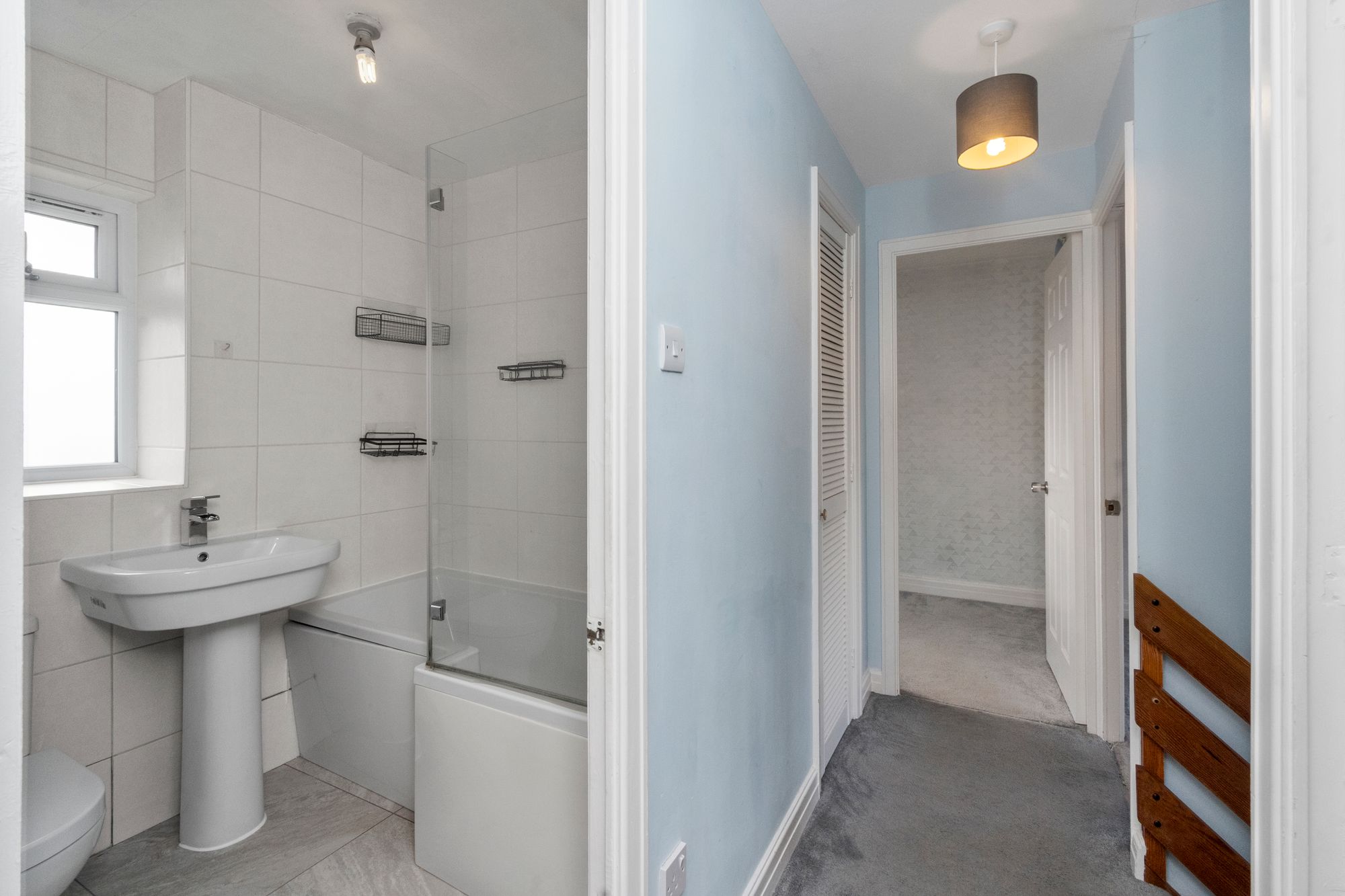 Perth Close, Fearnhead, WA2