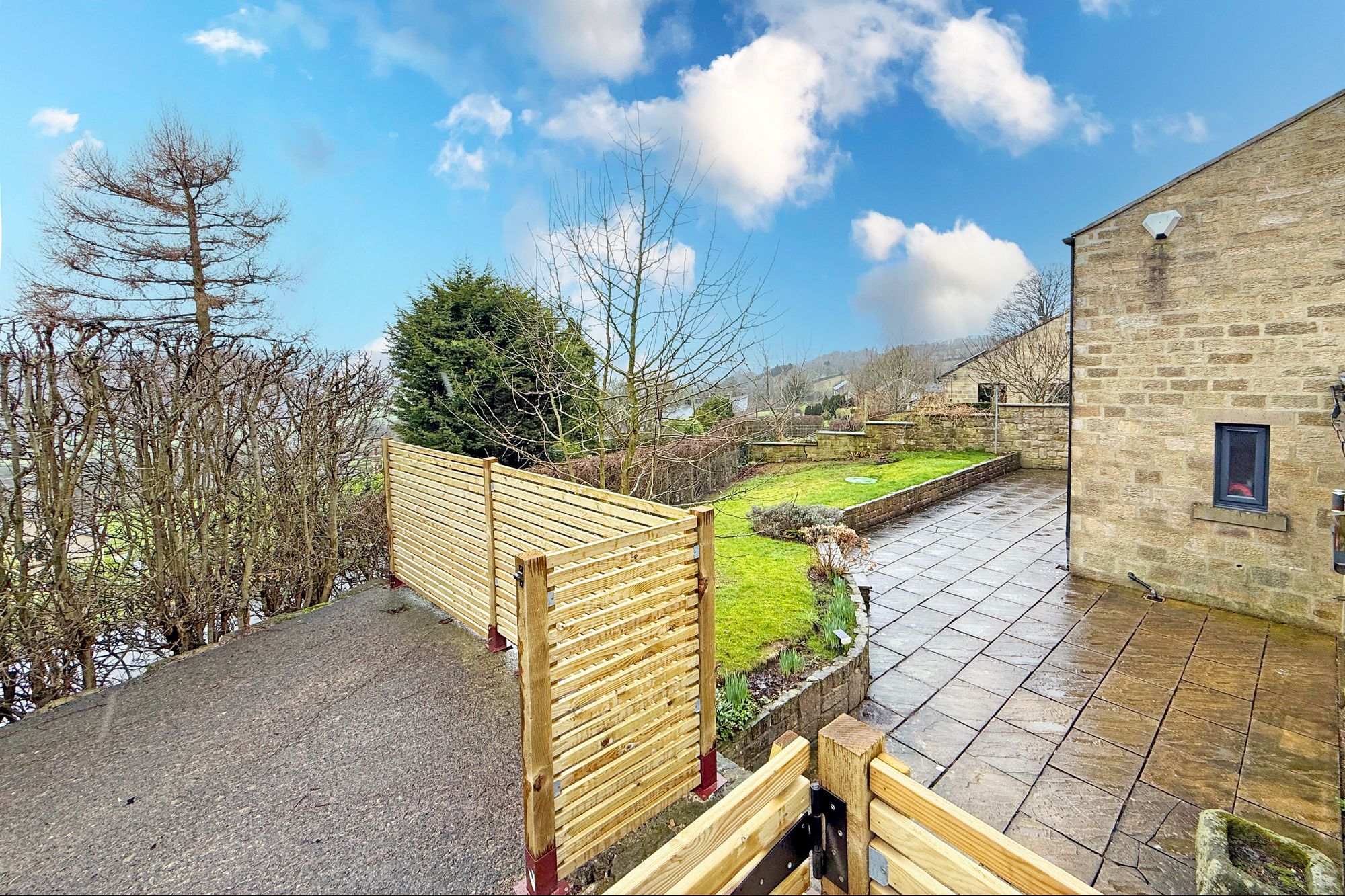 Blazefield, Harrogate, HG3