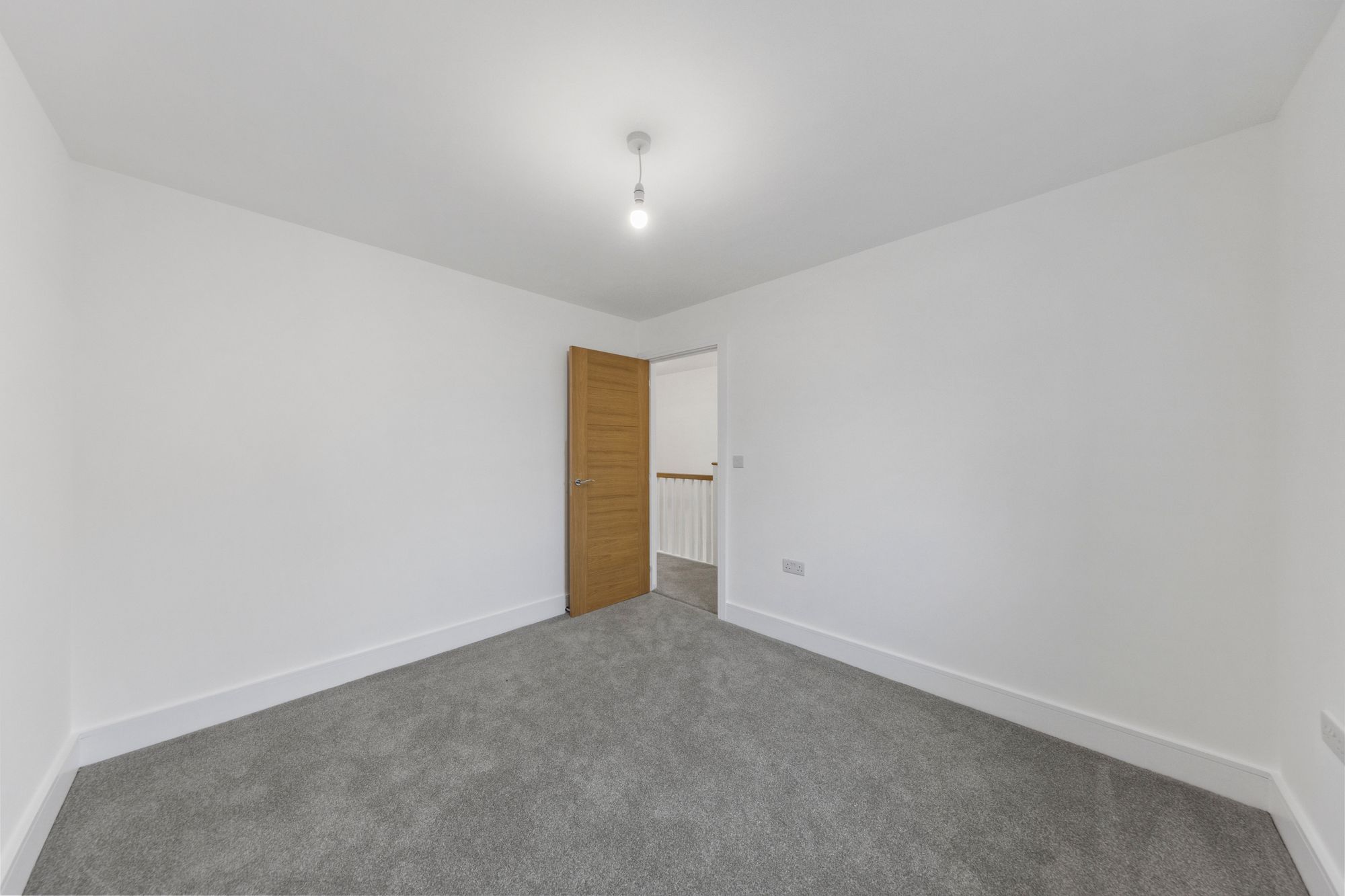 Halis Court, Hale Village, L24