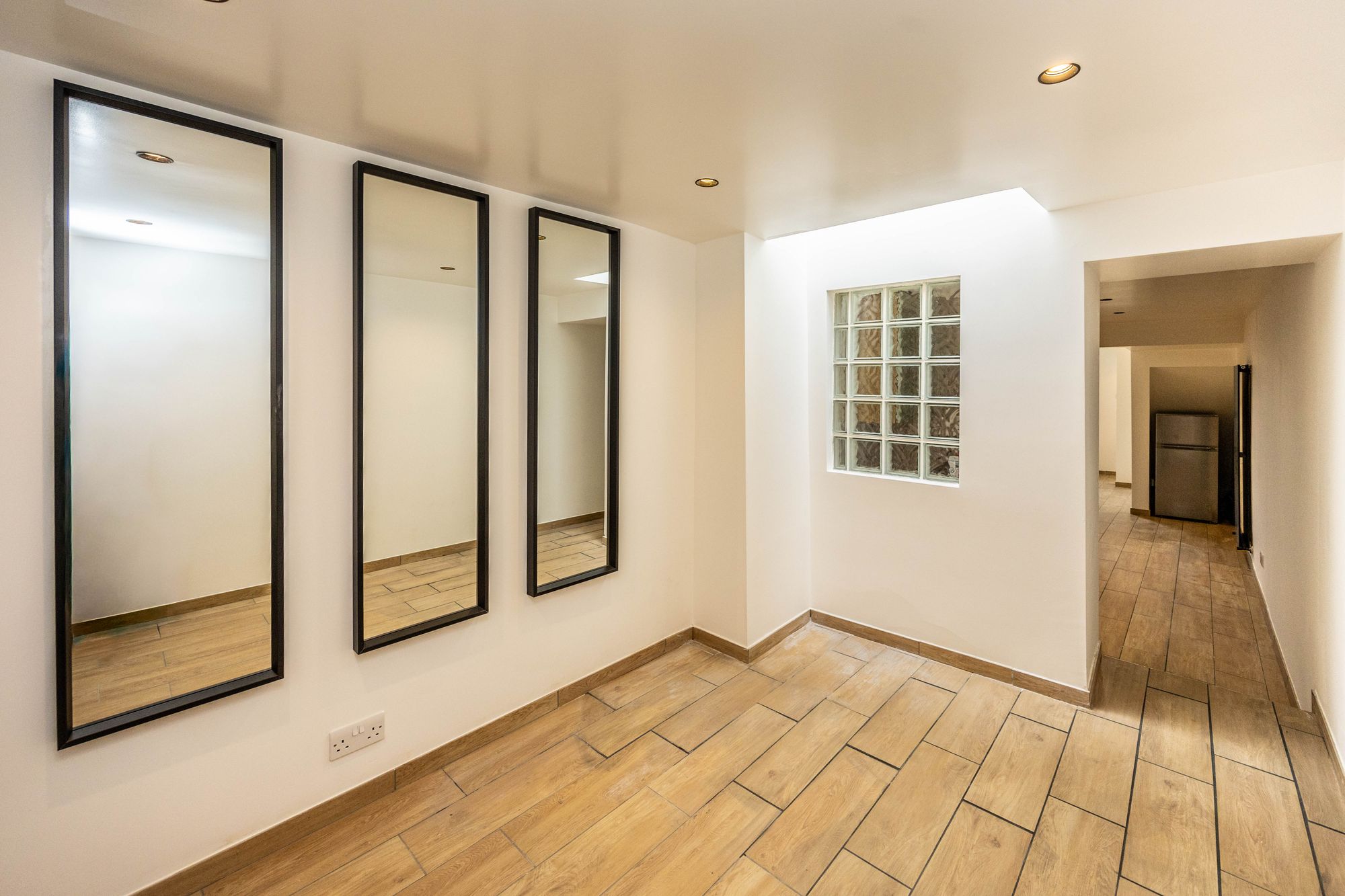 Image 5 of Manchester Road, Linthwaite, HD7