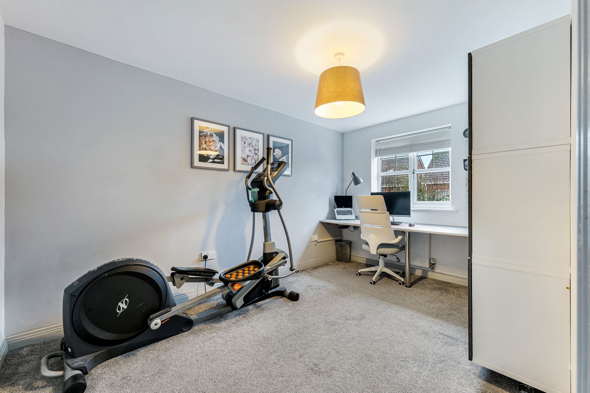 Iona Crescent, Widnes