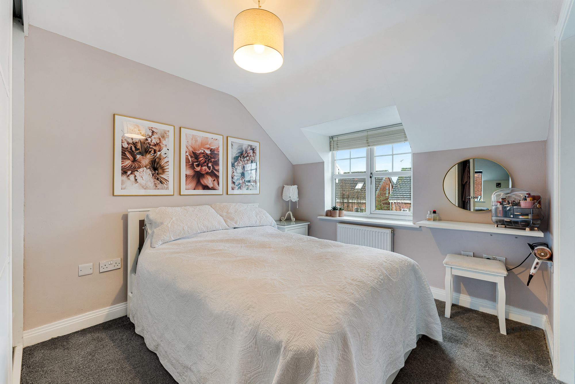 Iona Crescent, Widnes