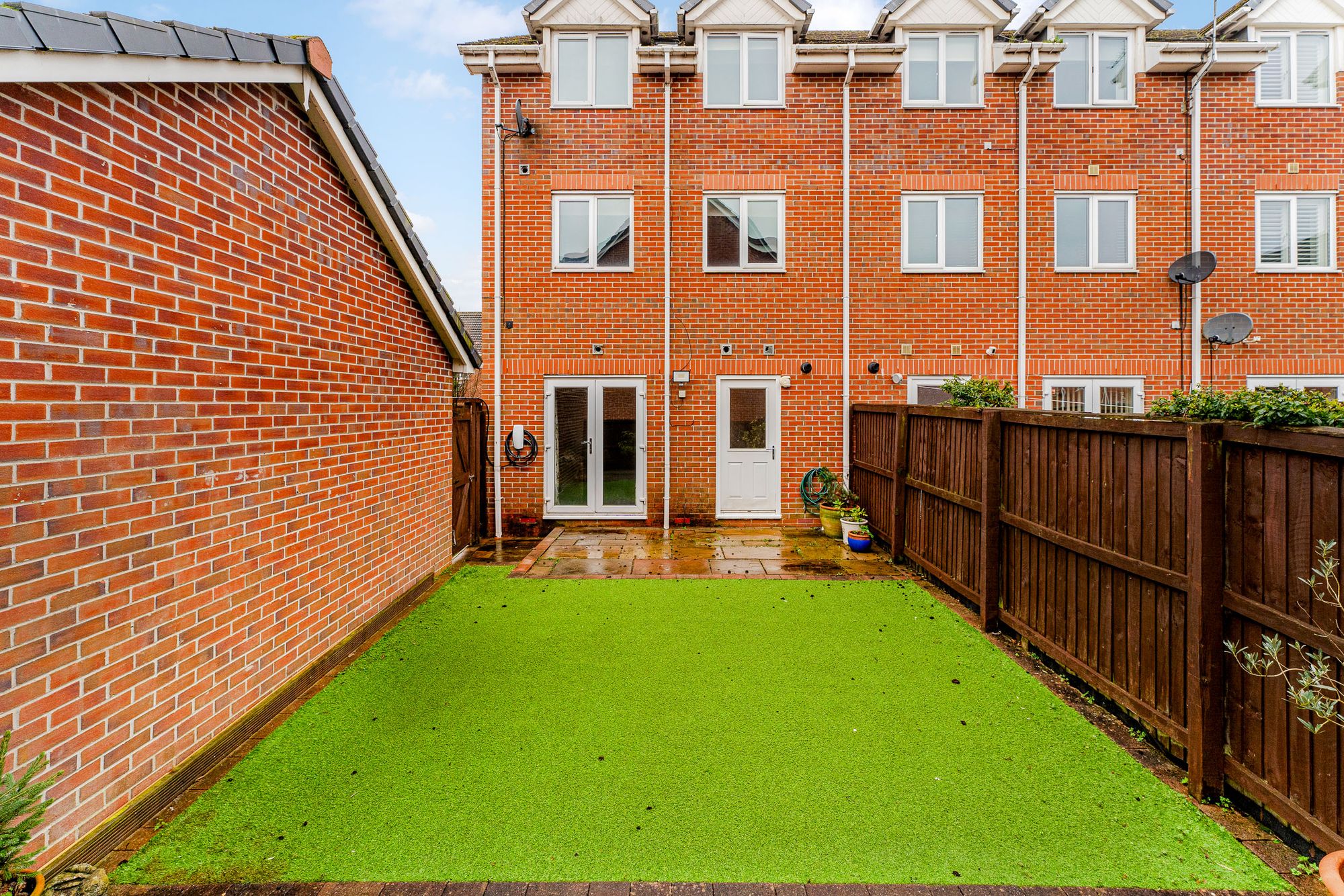 Iona Crescent, Widnes