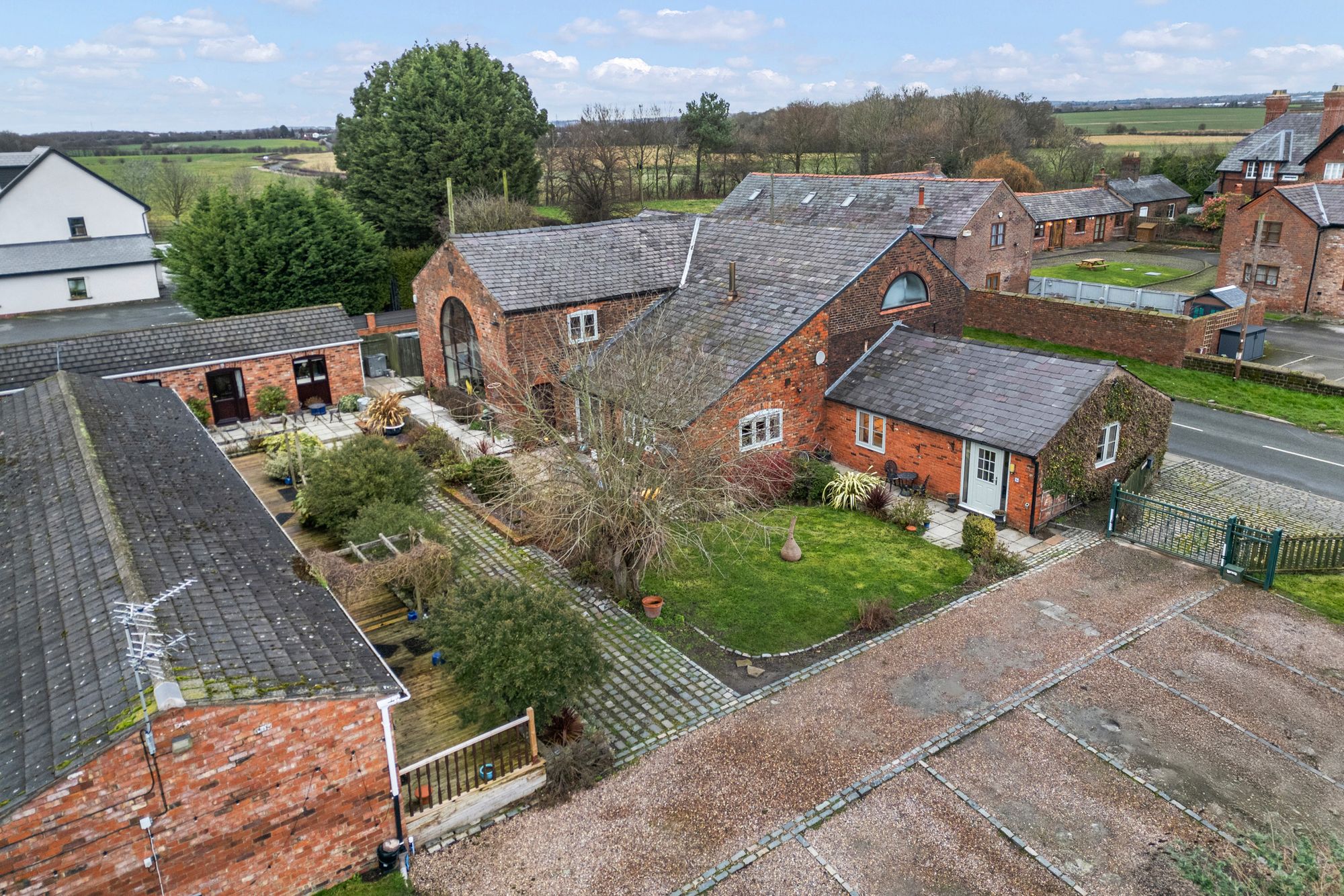 Ramsbrook Lane, Hale Village, L24