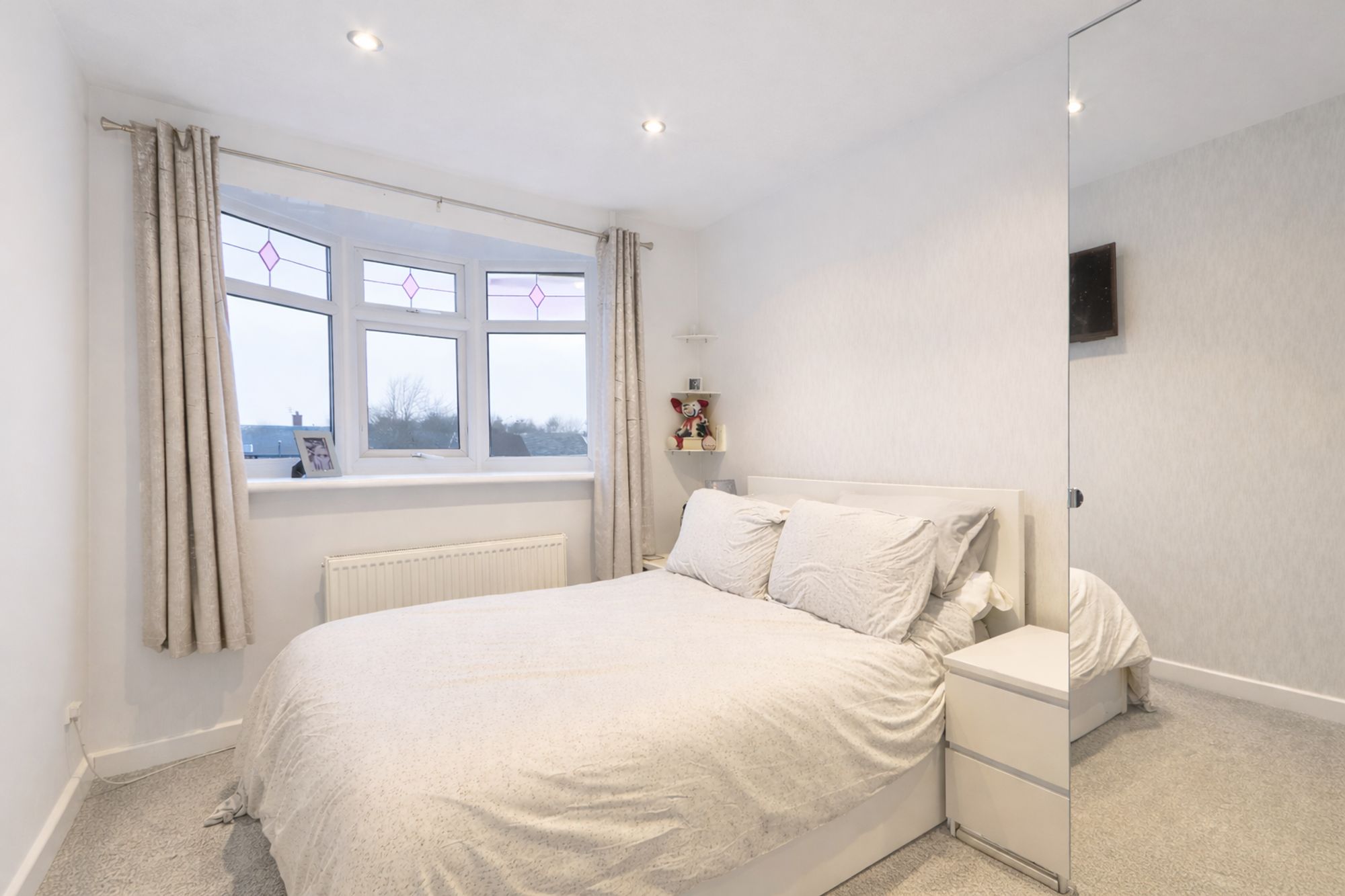 d9aa97ff-a2a5-4921-9c8e-0c1ee561749d