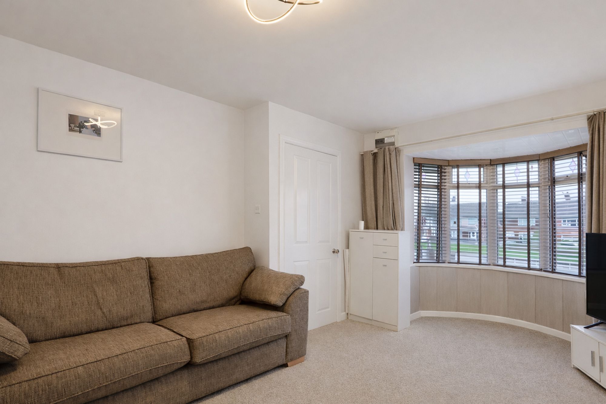 b6e6ec63-d3df-493f-a88b-82cb8d648dd0