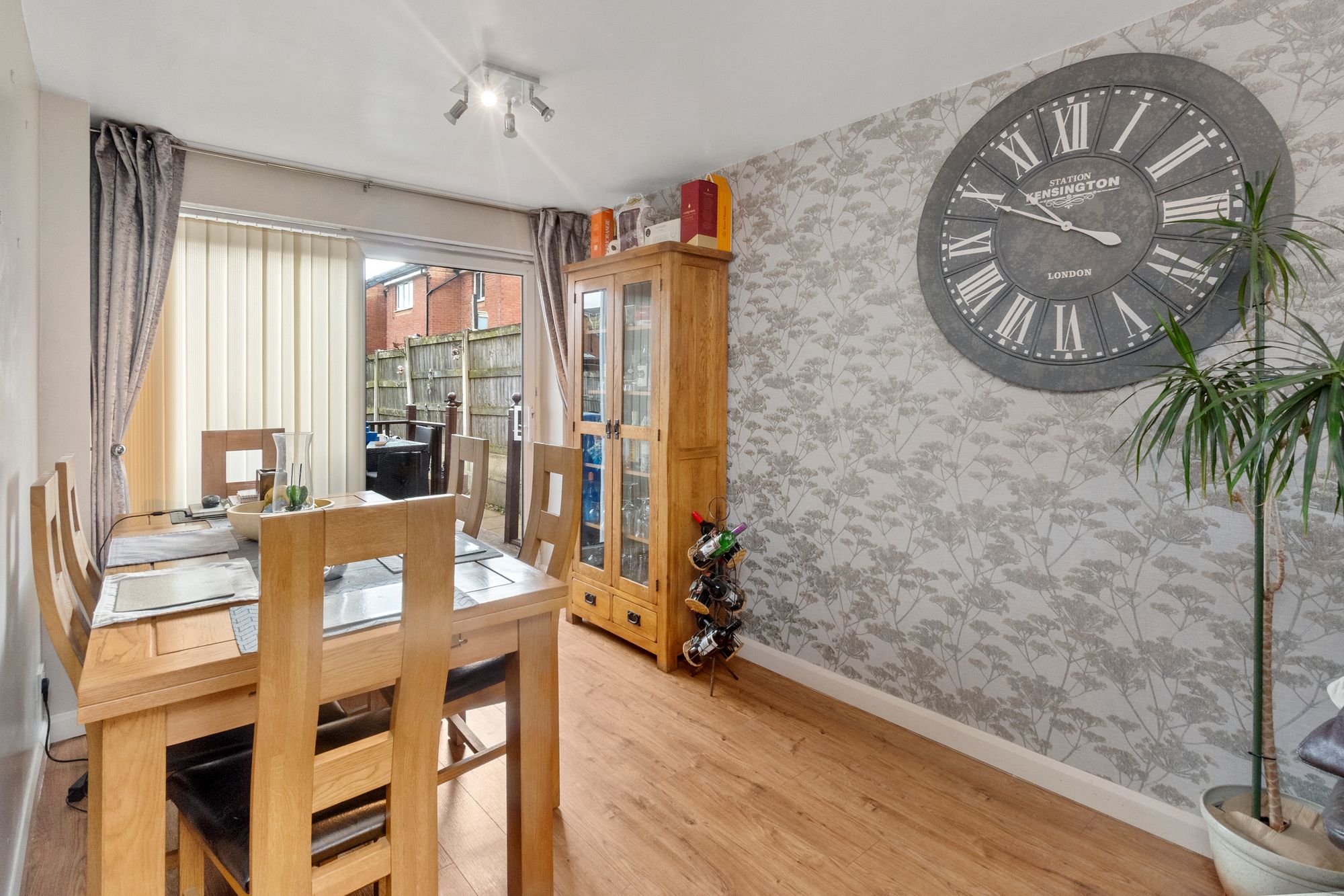 Avery Close, Warrington