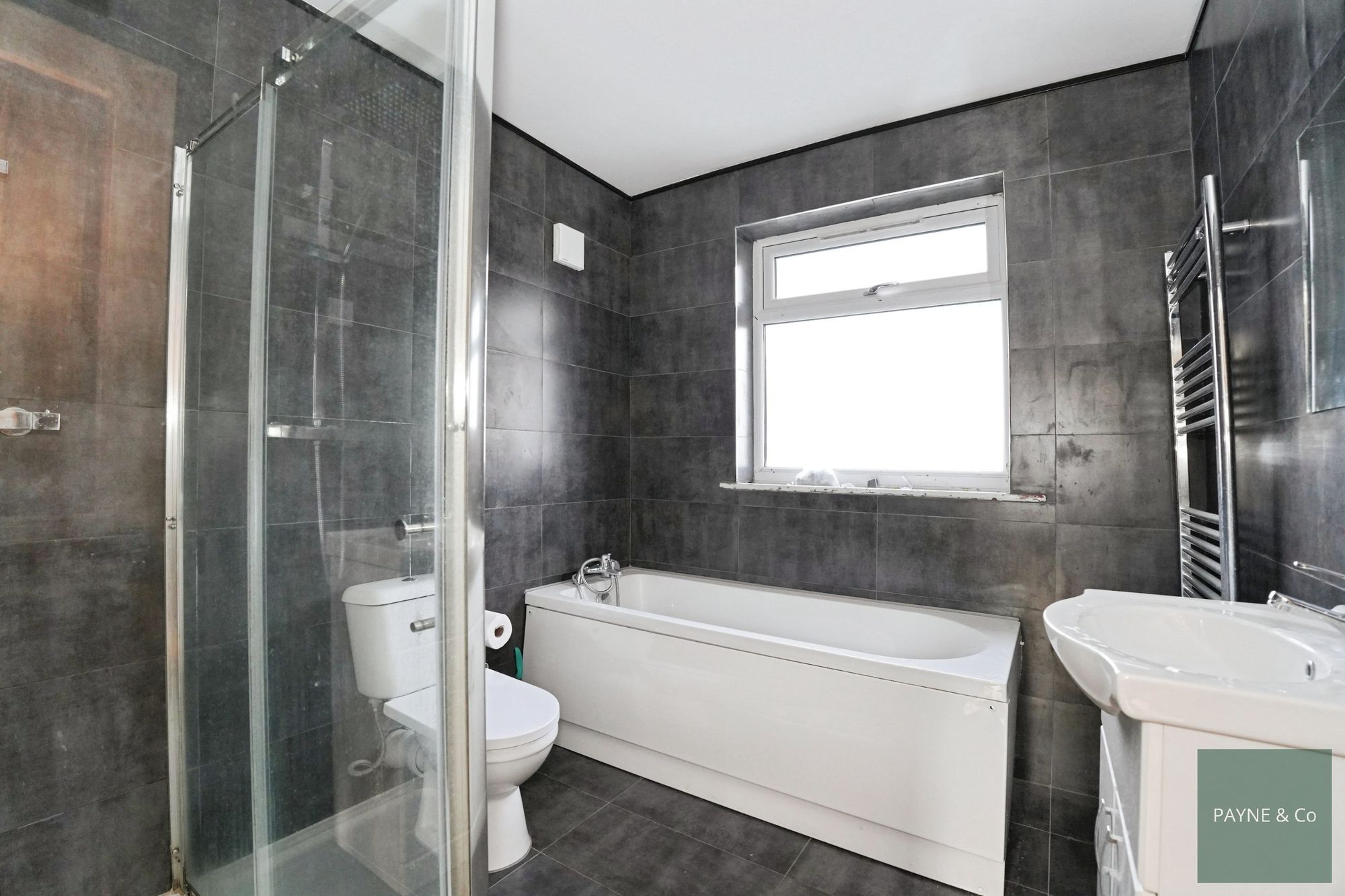 Brentwood Road, Romford, RM2