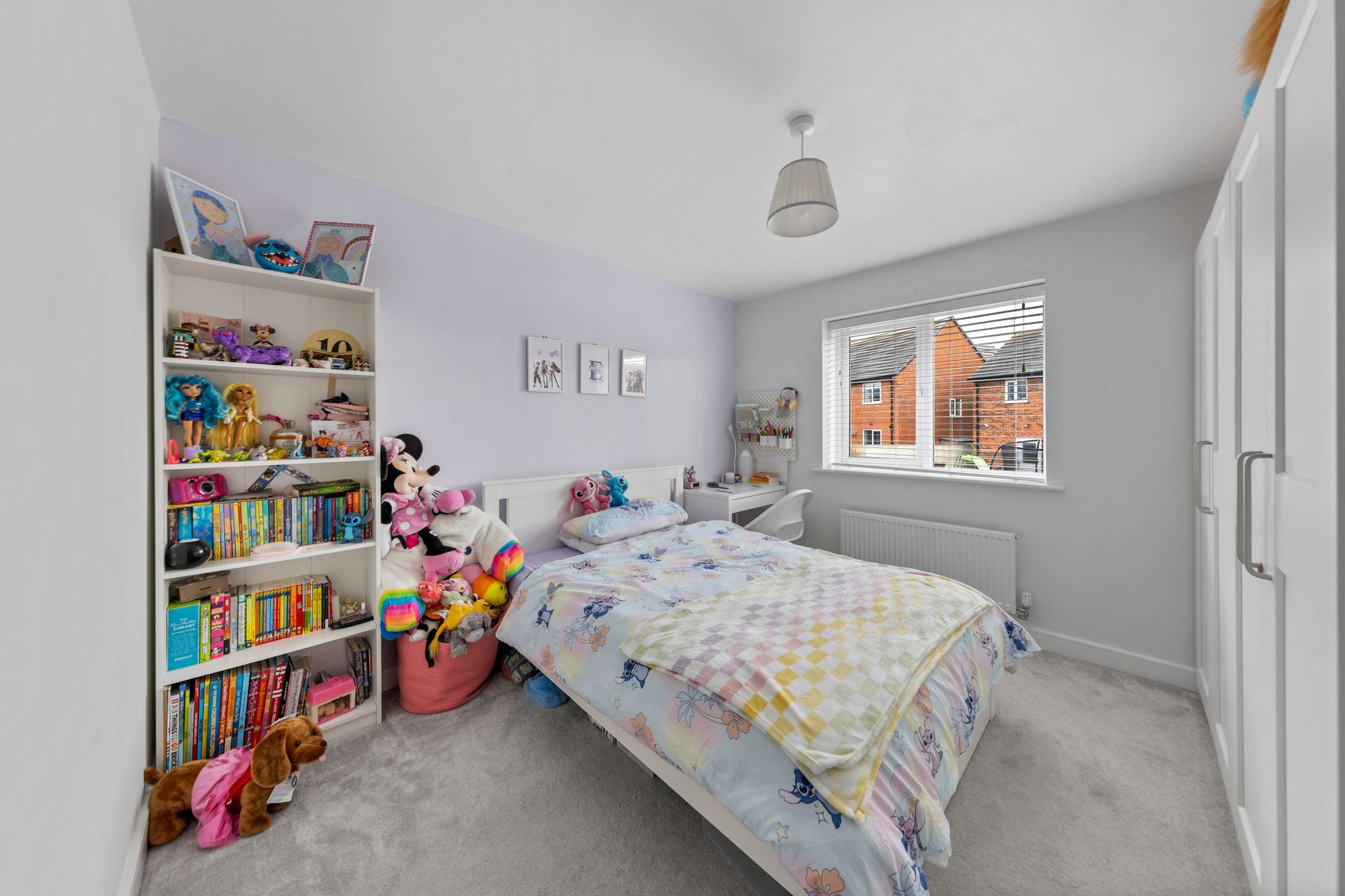 Grayling Close, Newton-Le-Willows