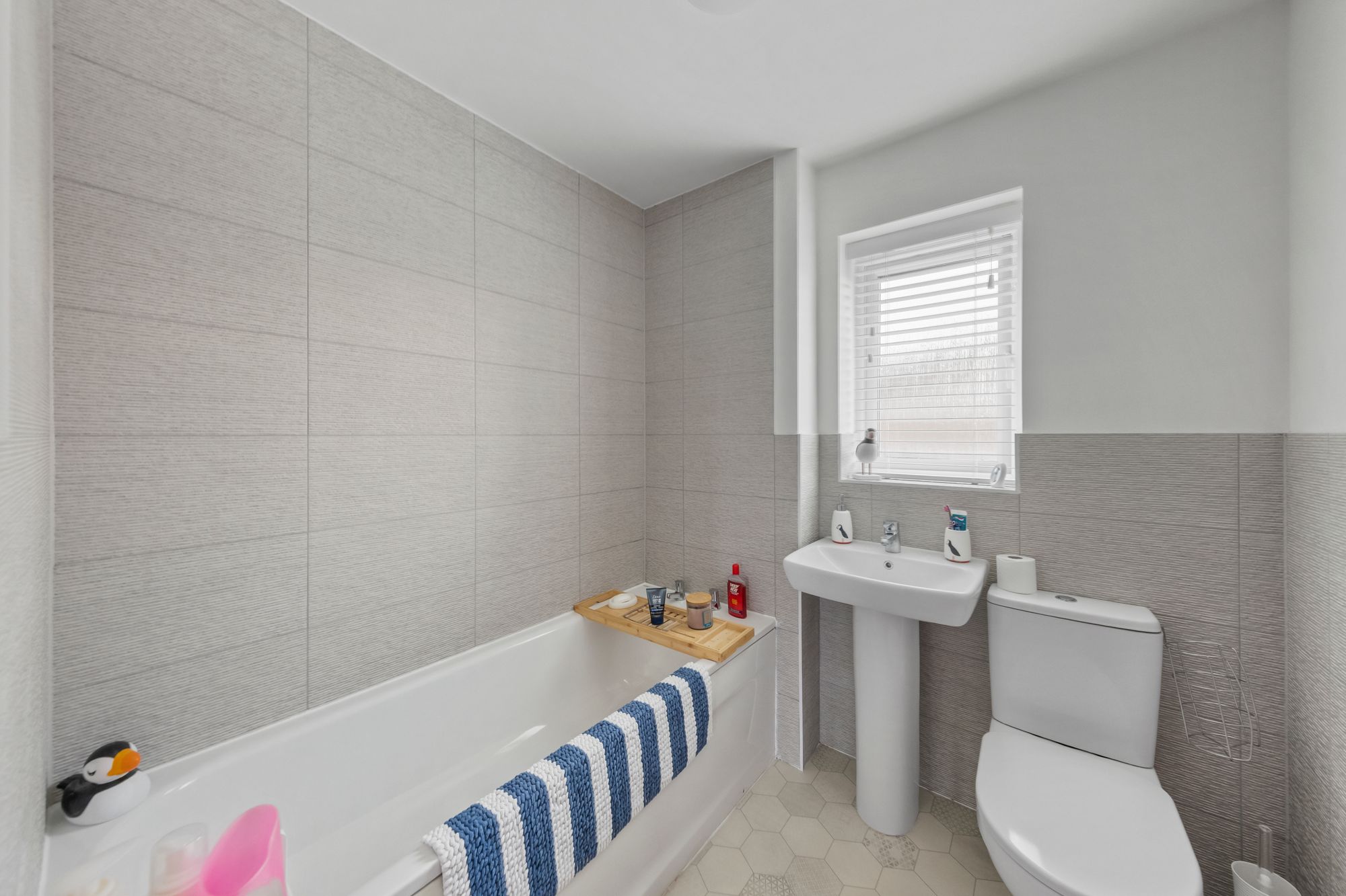 Grayling Close, Newton-Le-Willows