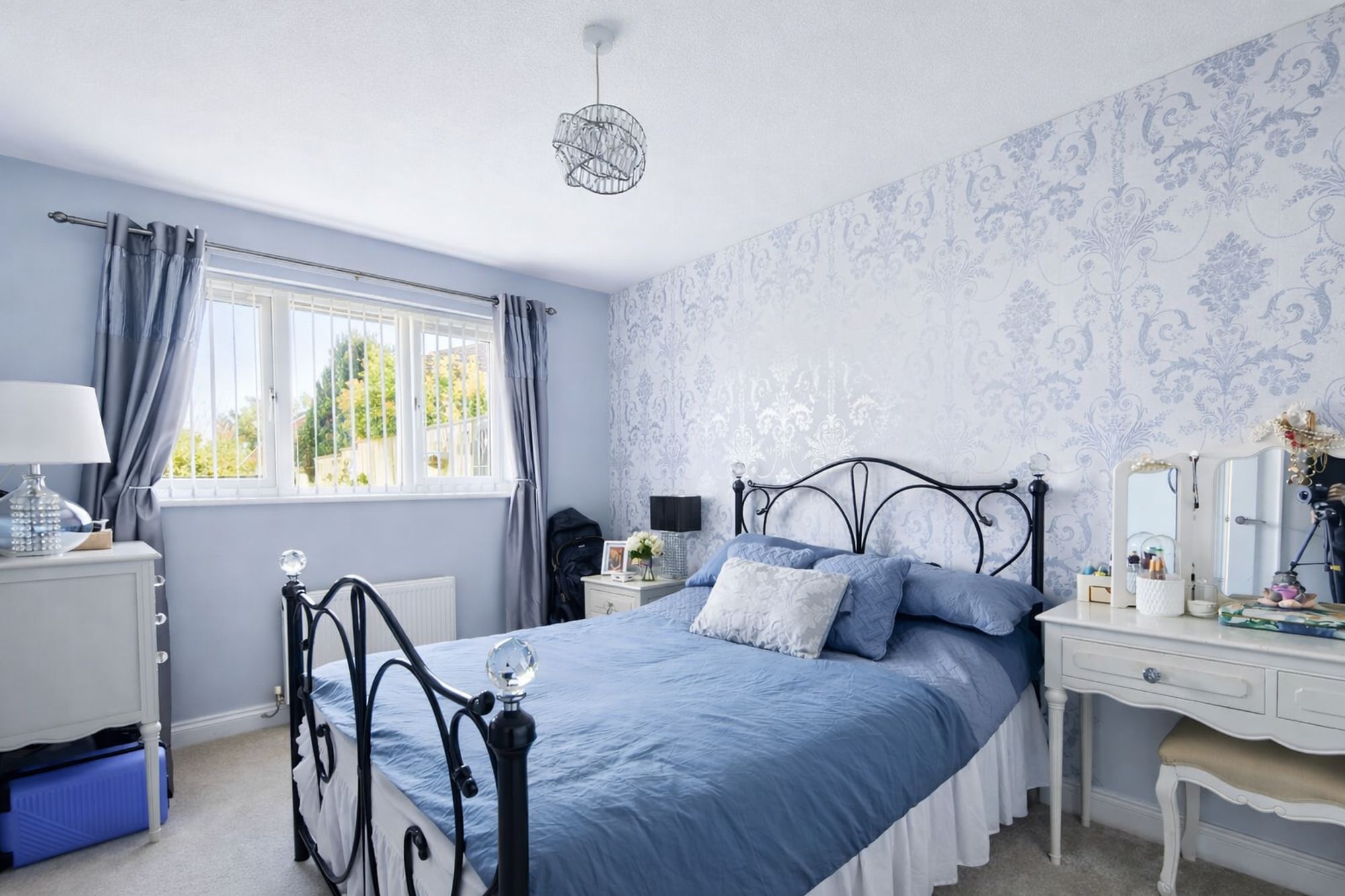 e26c054c-5821-4a47-80d7-f832f8c9677b