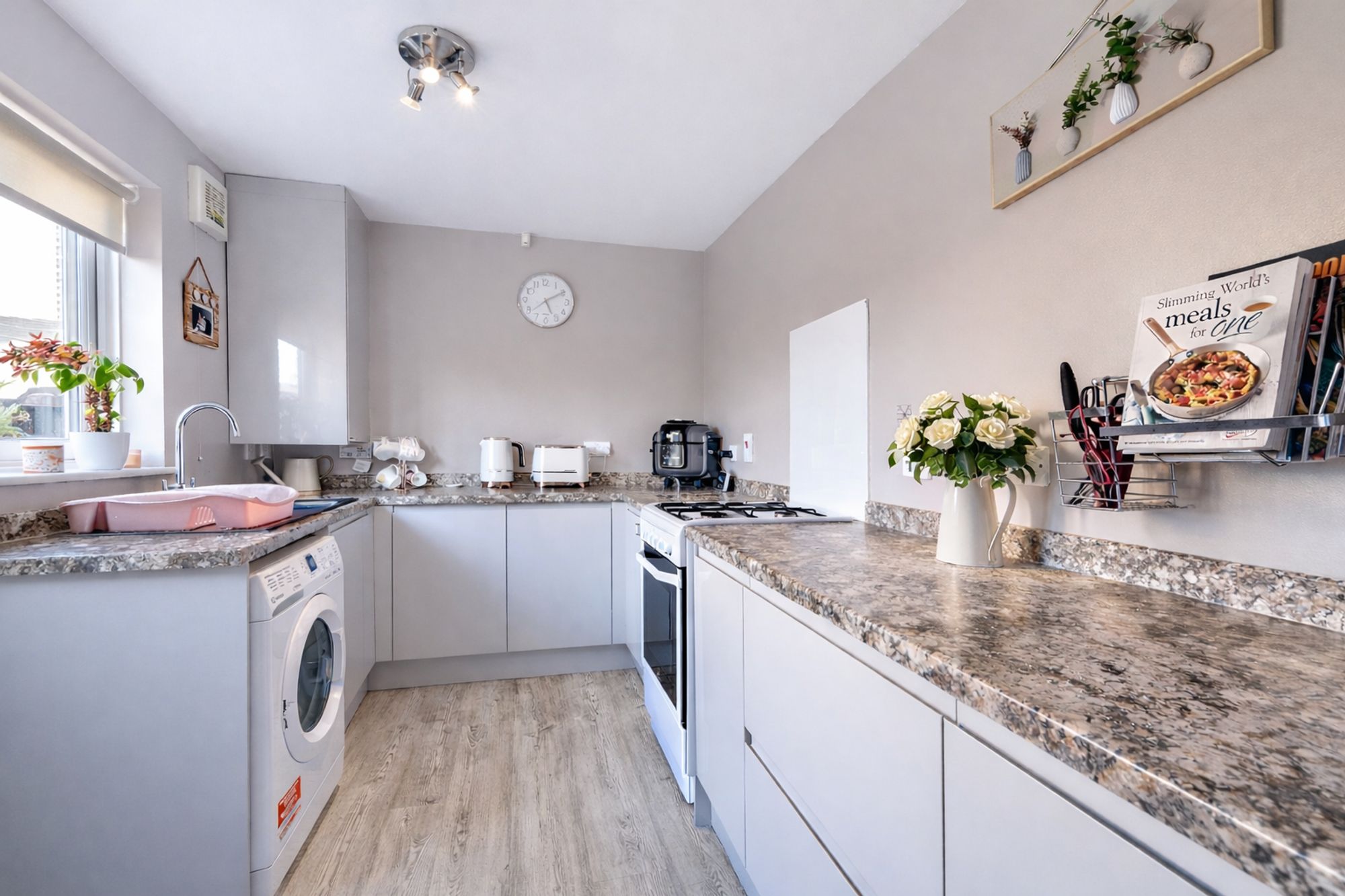 9a2dd964-9c7e-4434-98cc-9a7c47168ae3