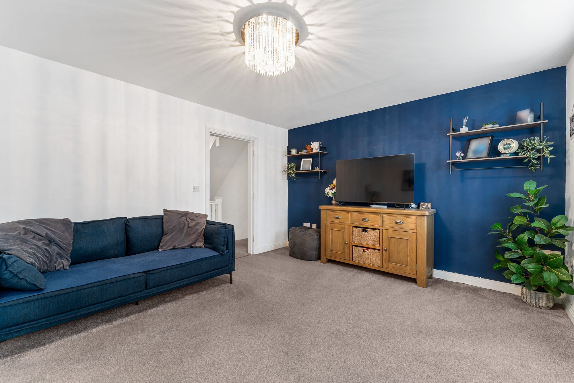 Iona Crescent, Widnes