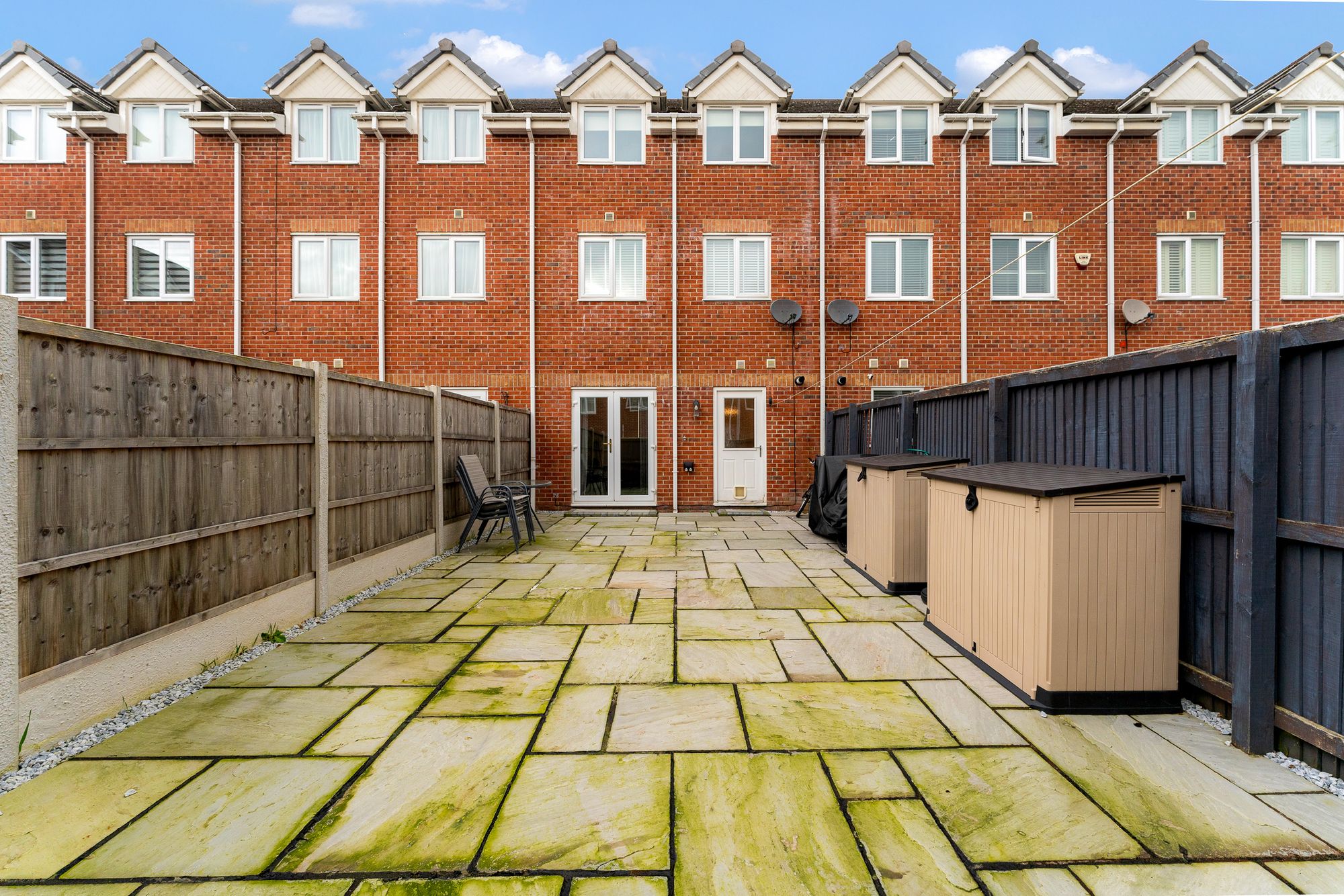 Iona Crescent, Widnes