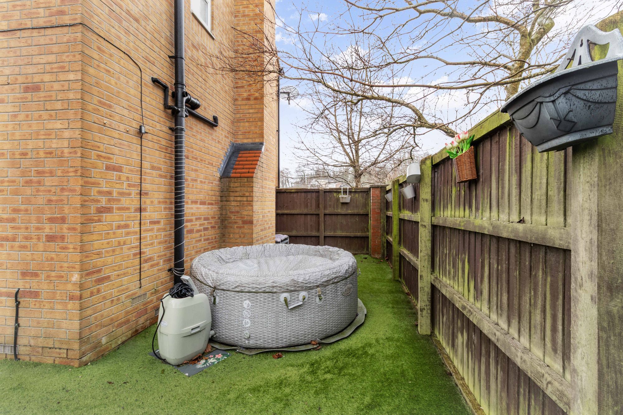 Telford Close, Warrington