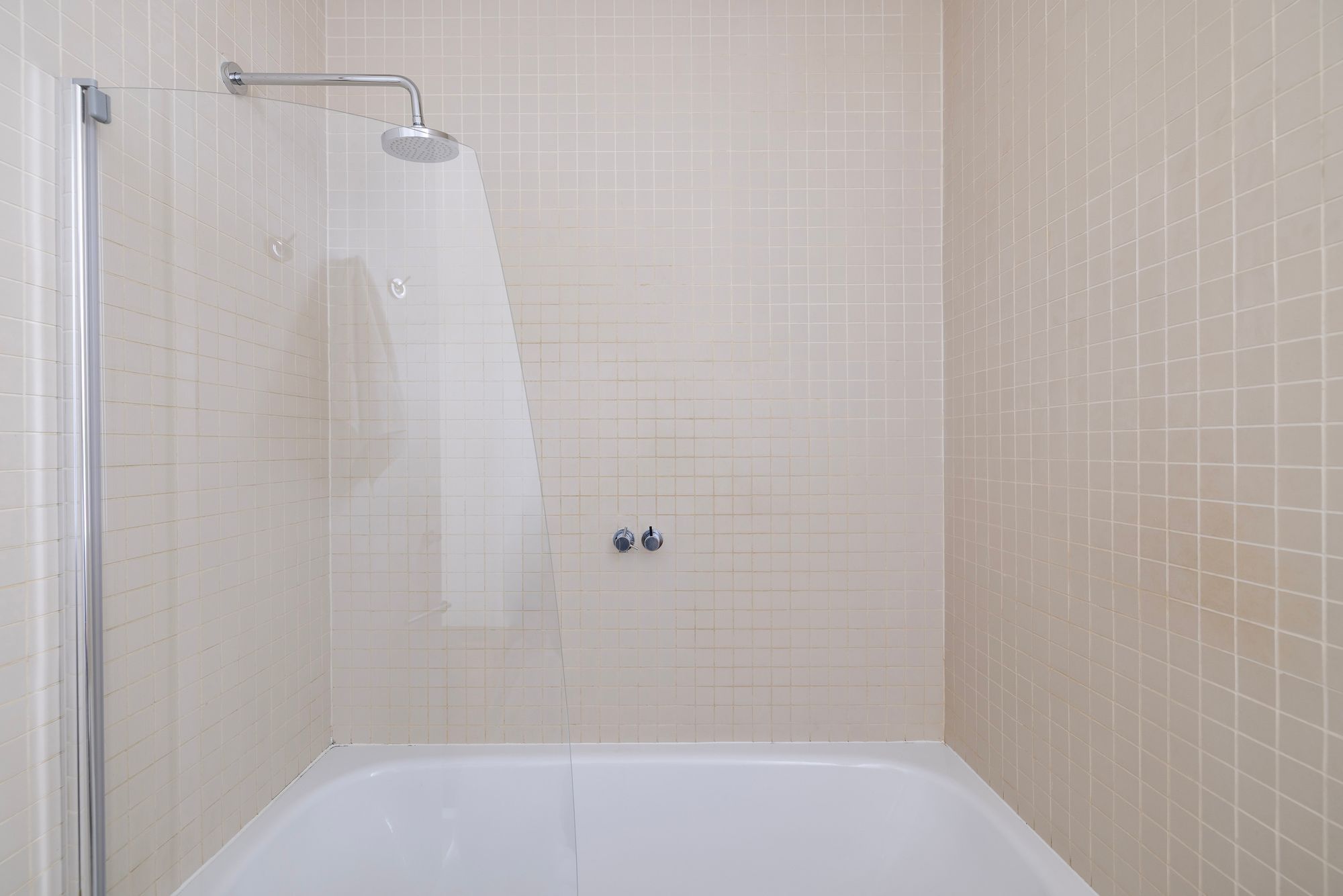 SOH Flat 23, 9 Kean Street 8